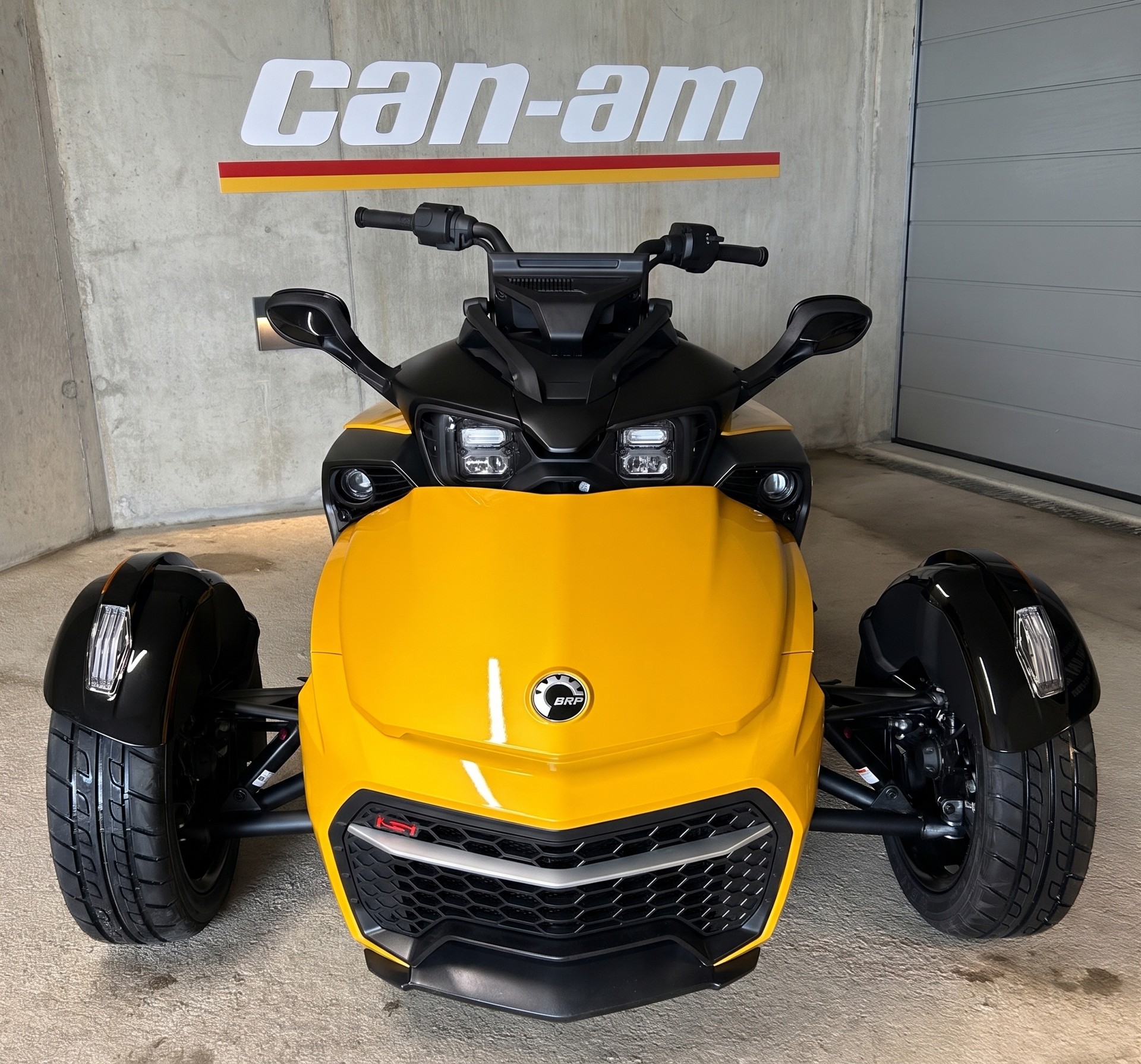 CAN-AM Spyder F3-S-image-1