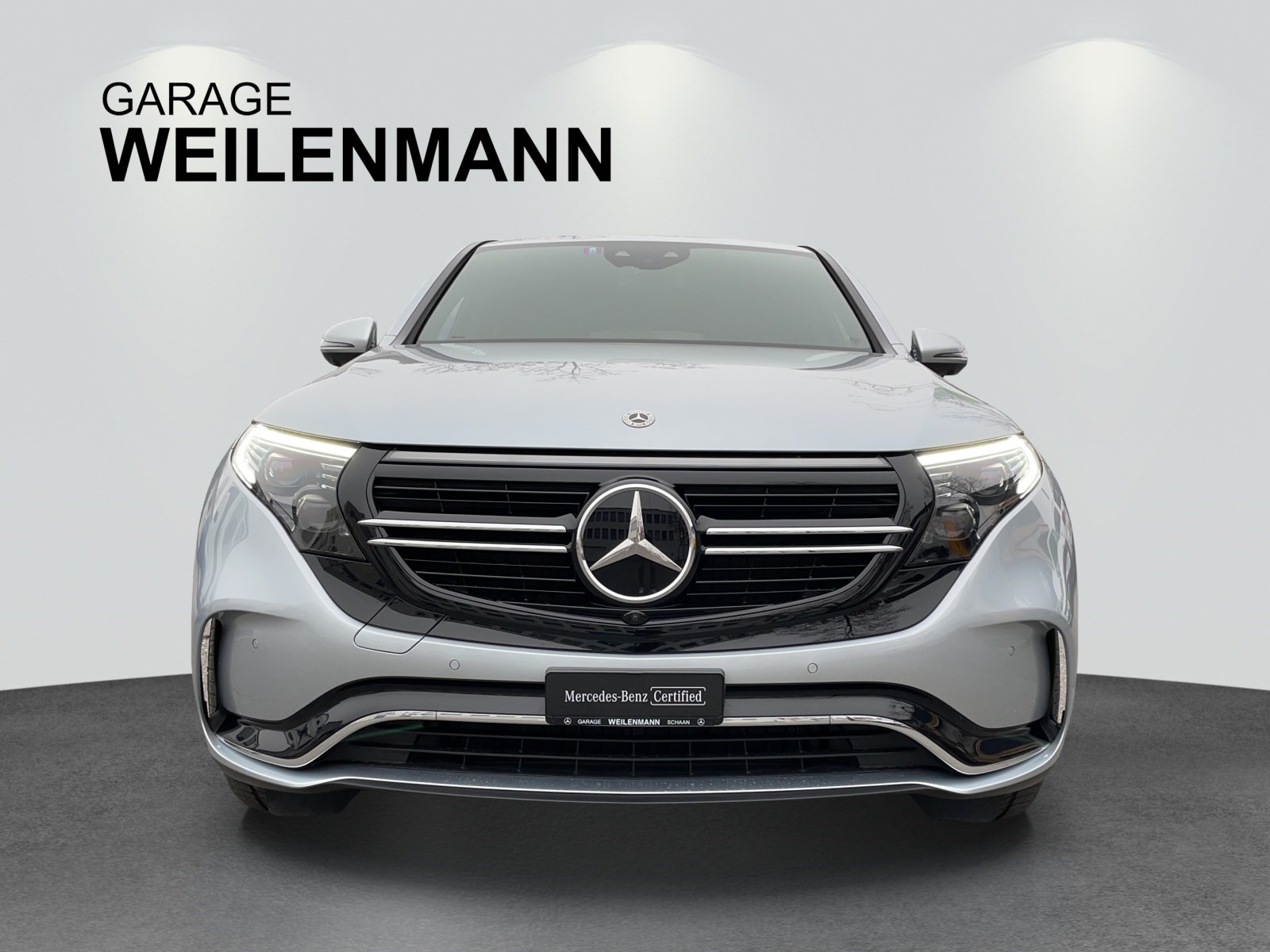 MERCEDES-BENZ EQC 400 AMG Line 4Matic-showroom-element-1