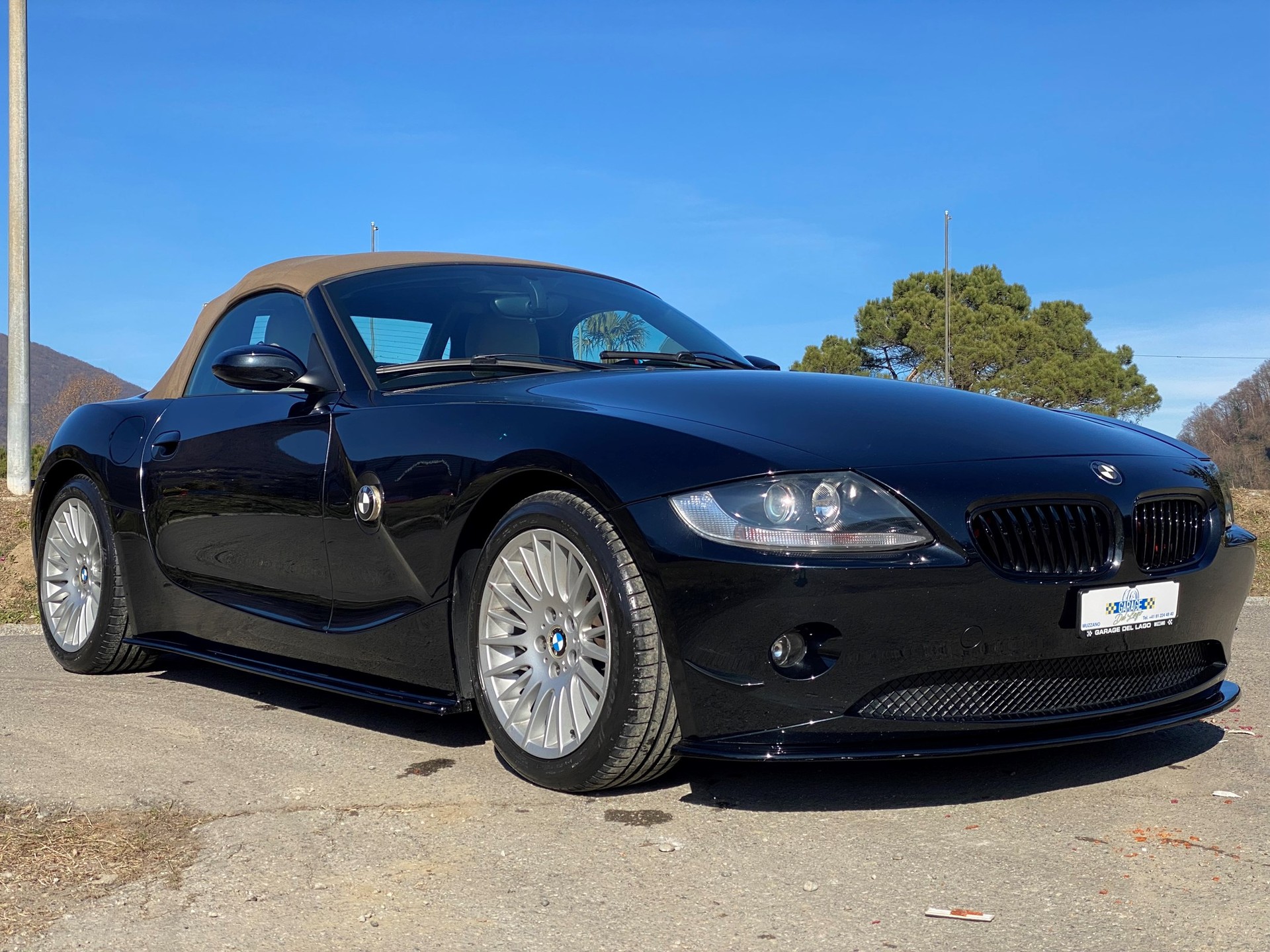 BMW Z4 2.2i Roadster-image-1