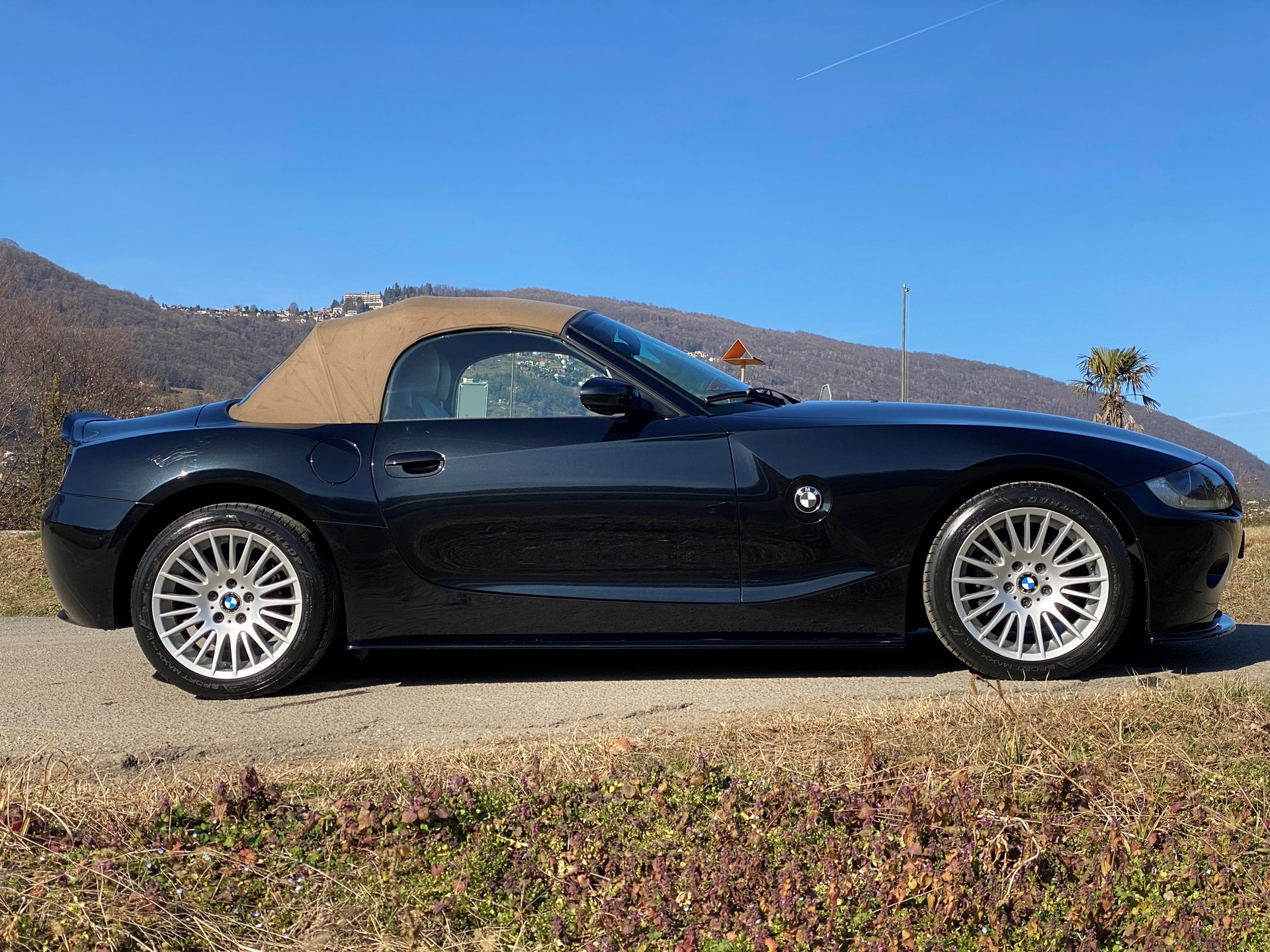 BMW Z4 2.2i Roadster-image-5