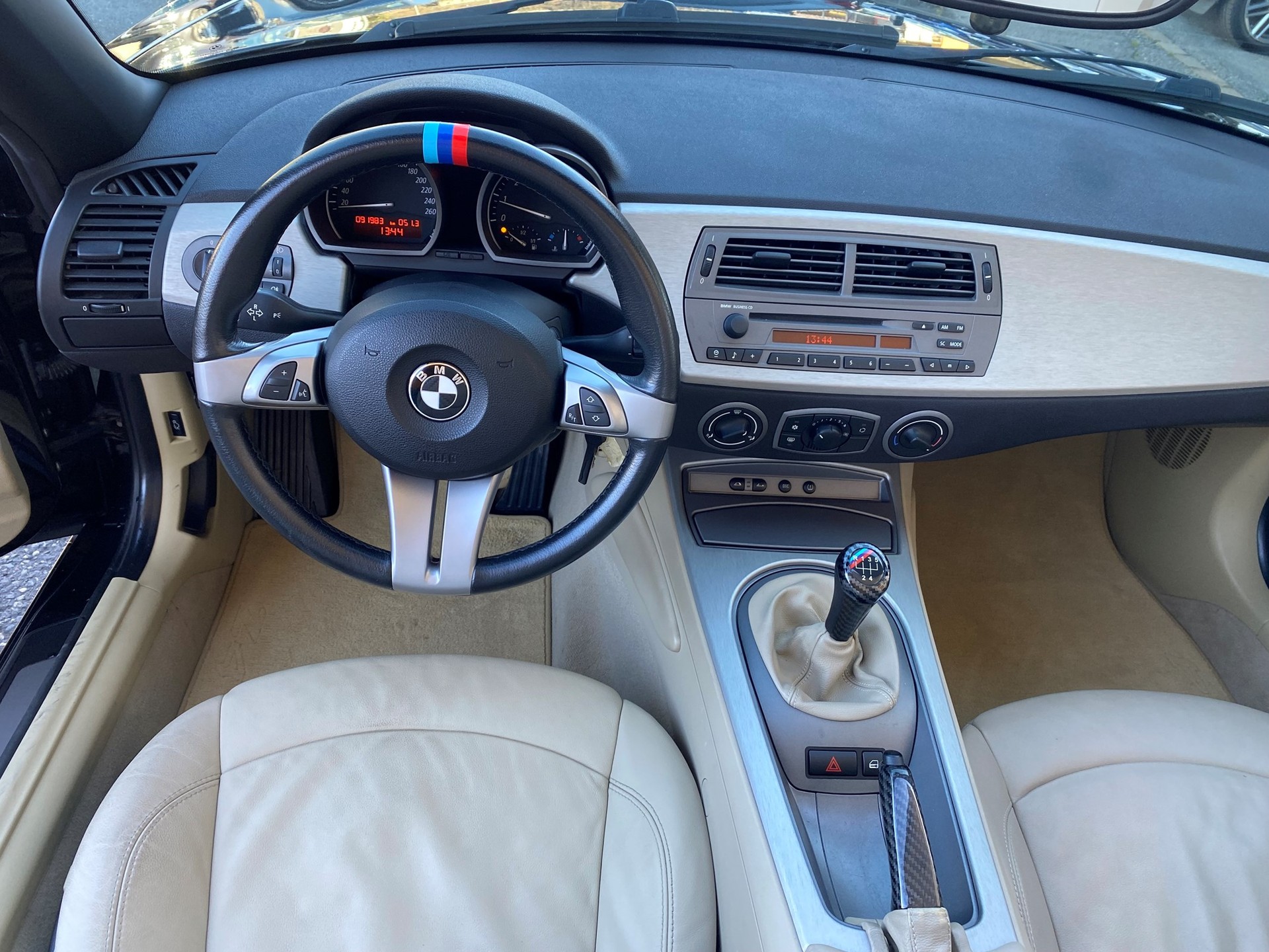 BMW Z4 2.2i Roadster-image-9
