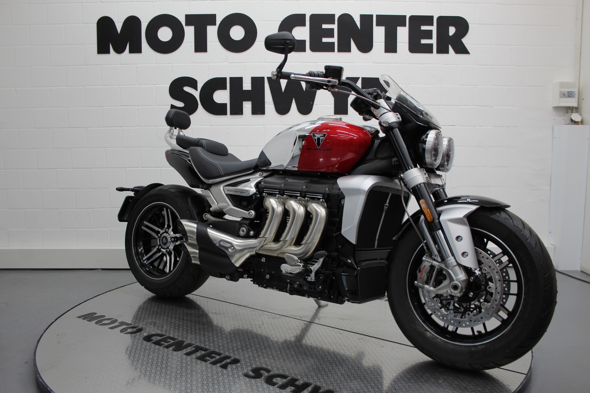 TRIUMPH Rocket 3 GT Chrome-image-1