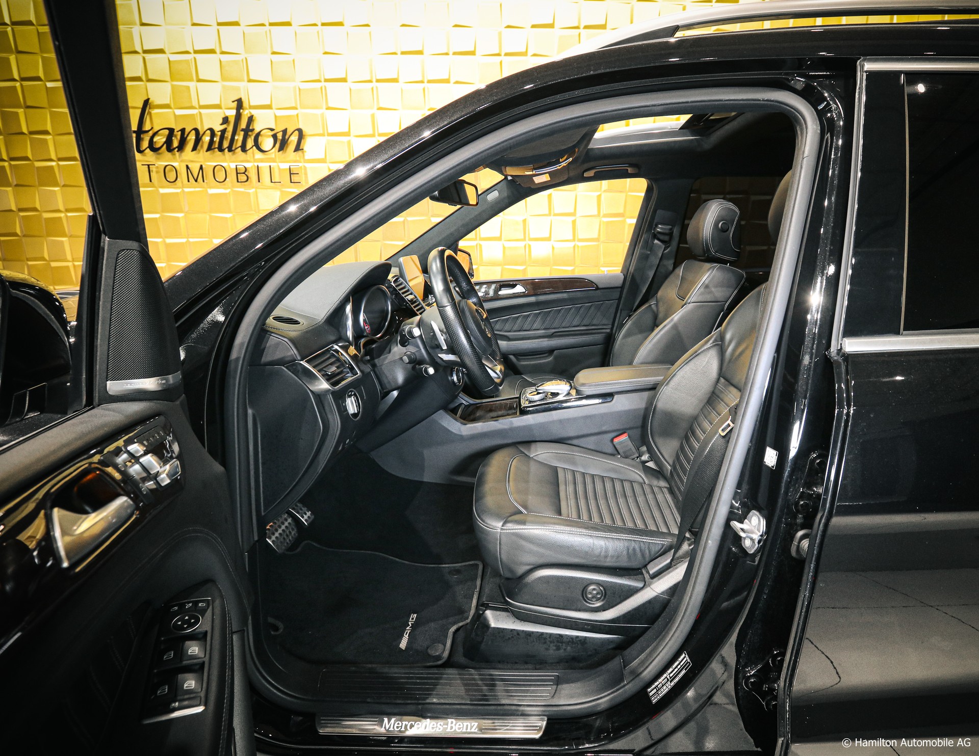 MERCEDES-BENZ GLS 350d 4Matic 9G-Tronic AMG Body Kit-image-13
