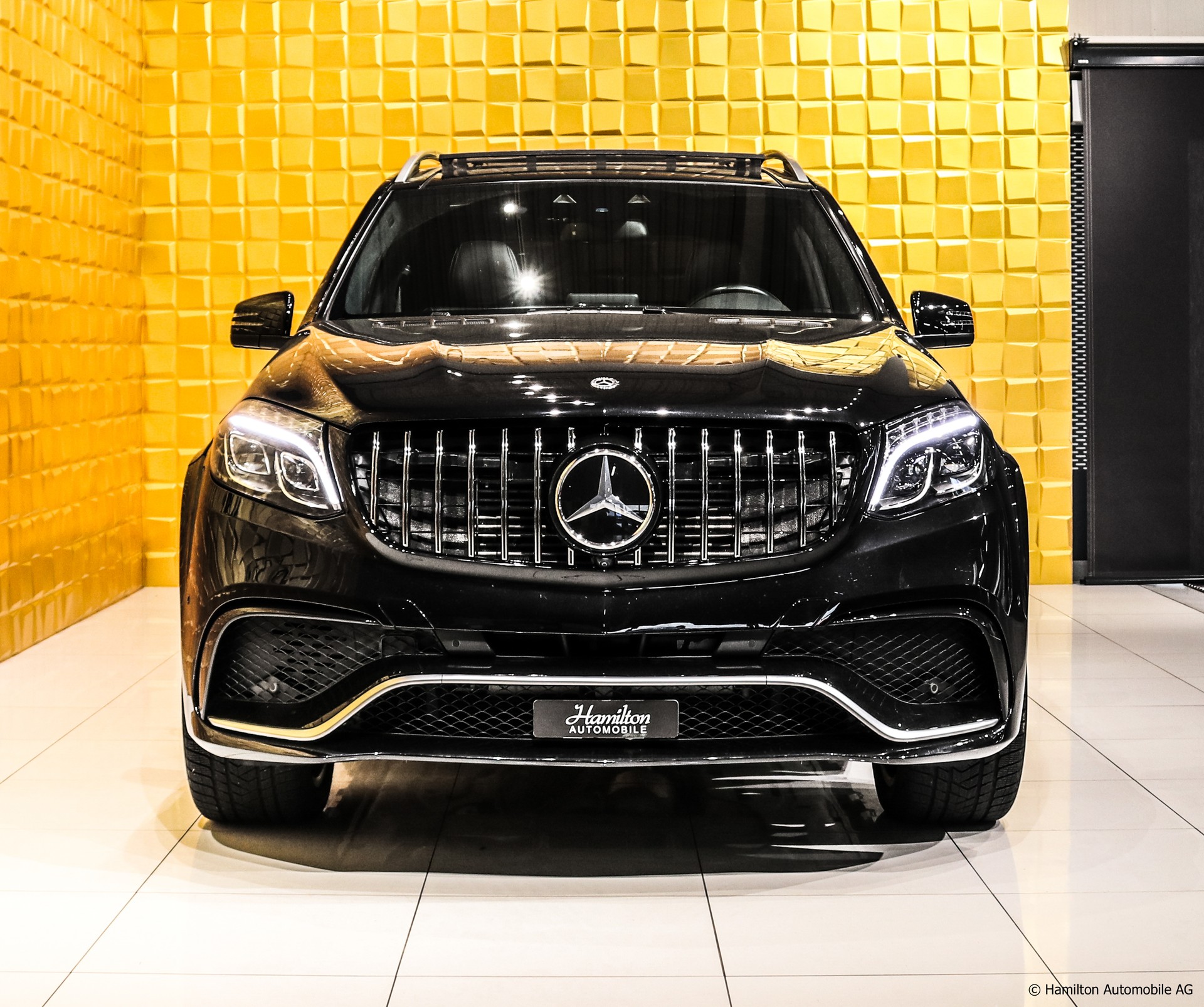 MERCEDES-BENZ GLS 350d 4Matic 9G-Tronic AMG Body Kit-showroom-element-2