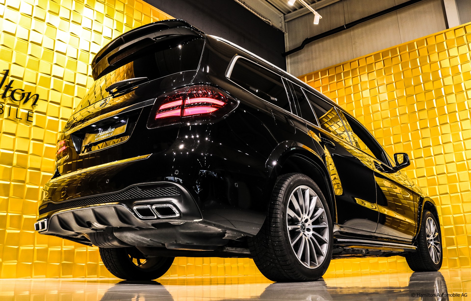 MERCEDES-BENZ GLS 350d 4Matic 9G-Tronic AMG Body Kit-image-6