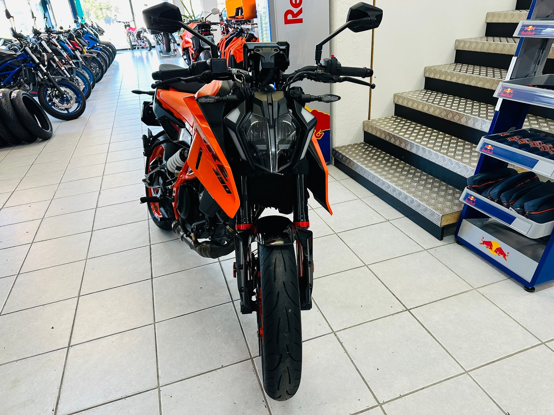 KTM 390 Duke-image-1