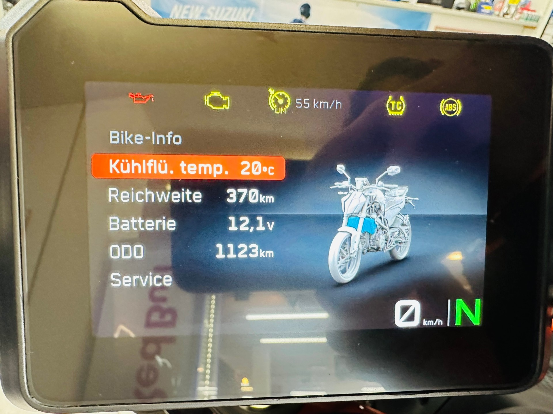 KTM 390 Duke-image-4