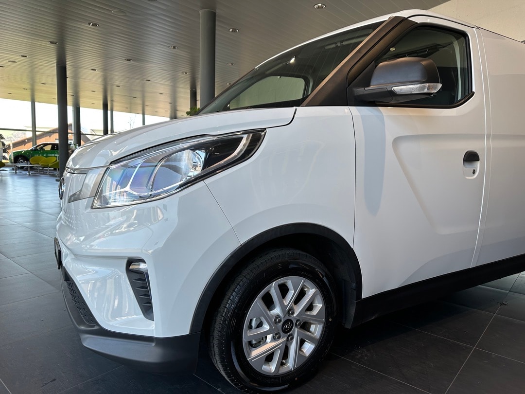 MAXUS eDELIVER 3 Kastenaufbau L1H1 50kWh-showroom-element-2