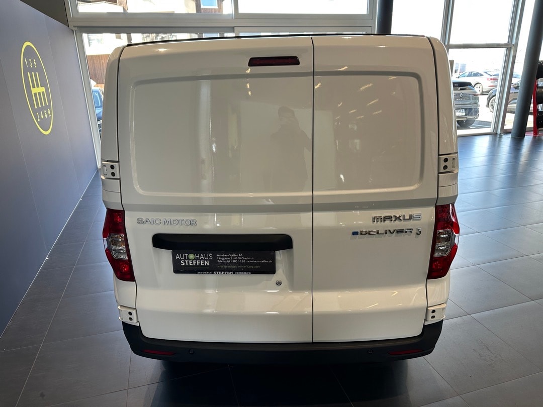 MAXUS eDELIVER 3 Kastenaufbau L1H1 50kWh-image-4
