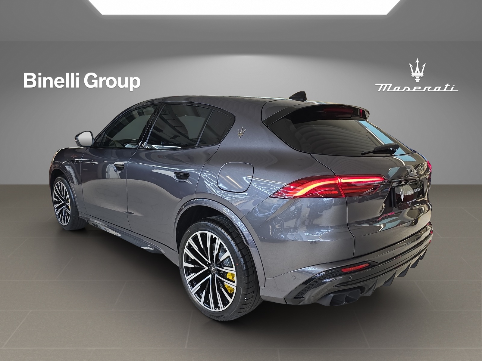 MASERATI Grecale 3.0 Trofeo Automatica-showroom-element-3