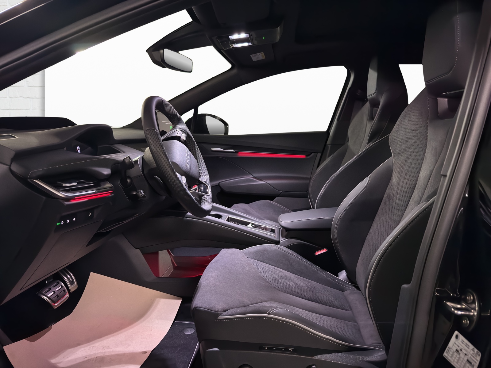 SKODA Enyaq 85x Sportline 4x4-image-9