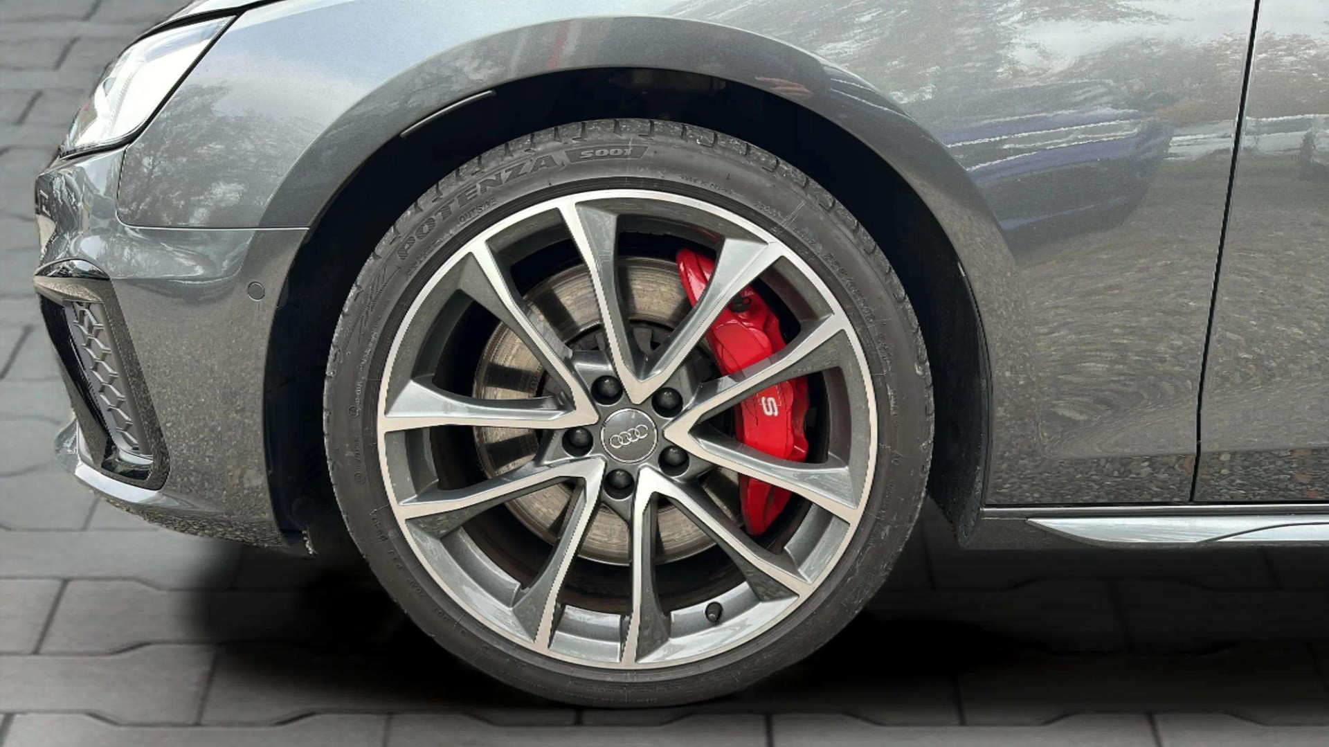 AUDI S4 Avant 3.0 TDI M-HEV quattro tiptronic mit AHK + Panoramadach & Standheizung-image-26