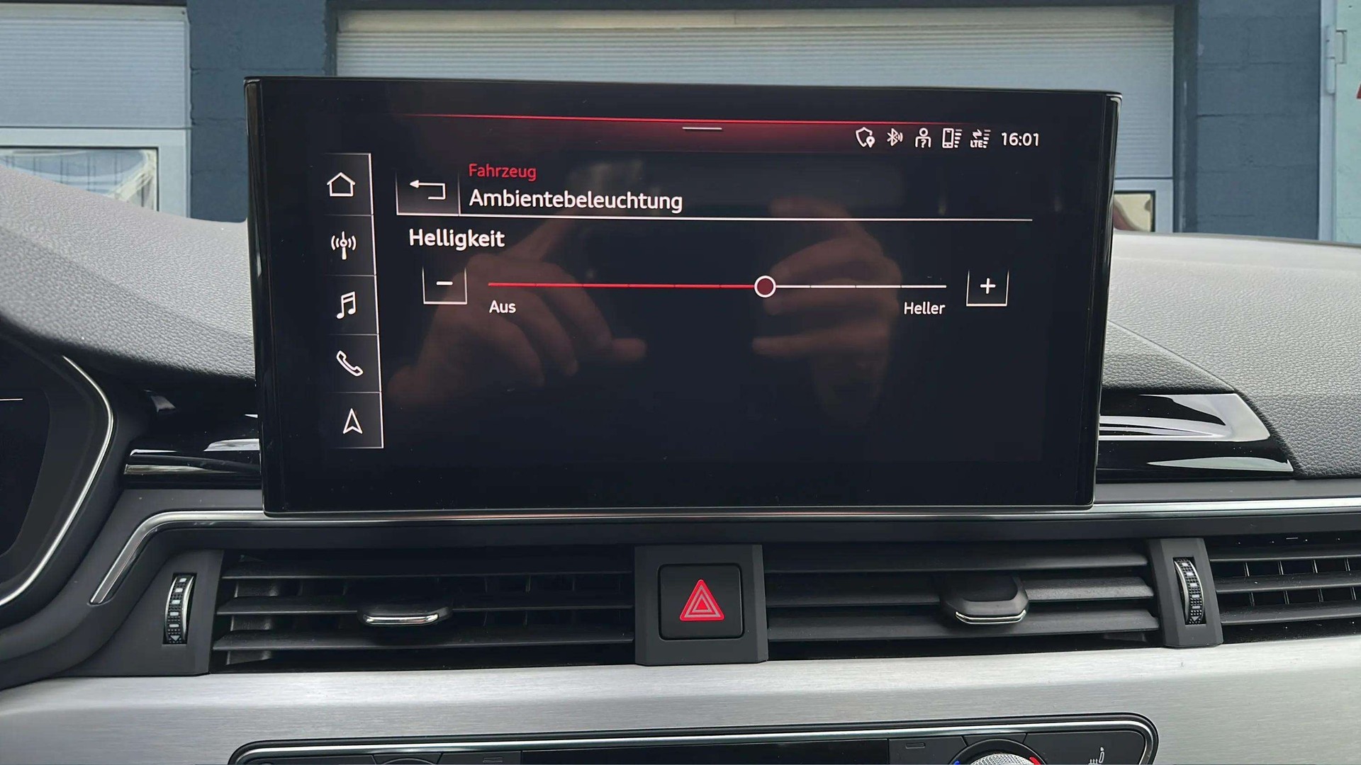 AUDI S4 Avant 3.0 TDI M-HEV quattro tiptronic mit AHK + Panoramadach & Standheizung-image-20