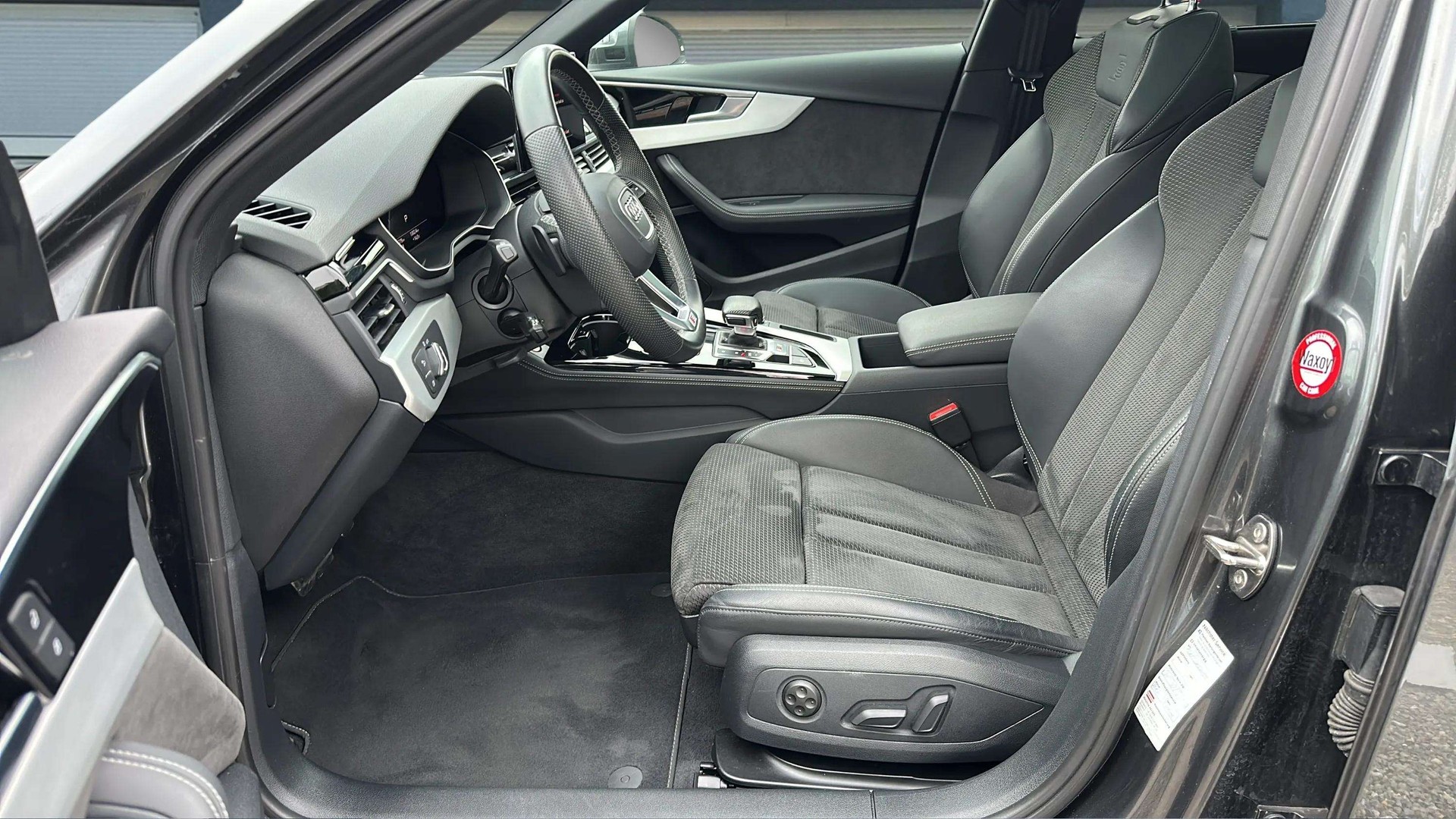 AUDI S4 Avant 3.0 TDI M-HEV quattro tiptronic mit AHK + Panoramadach & Standheizung-image-10