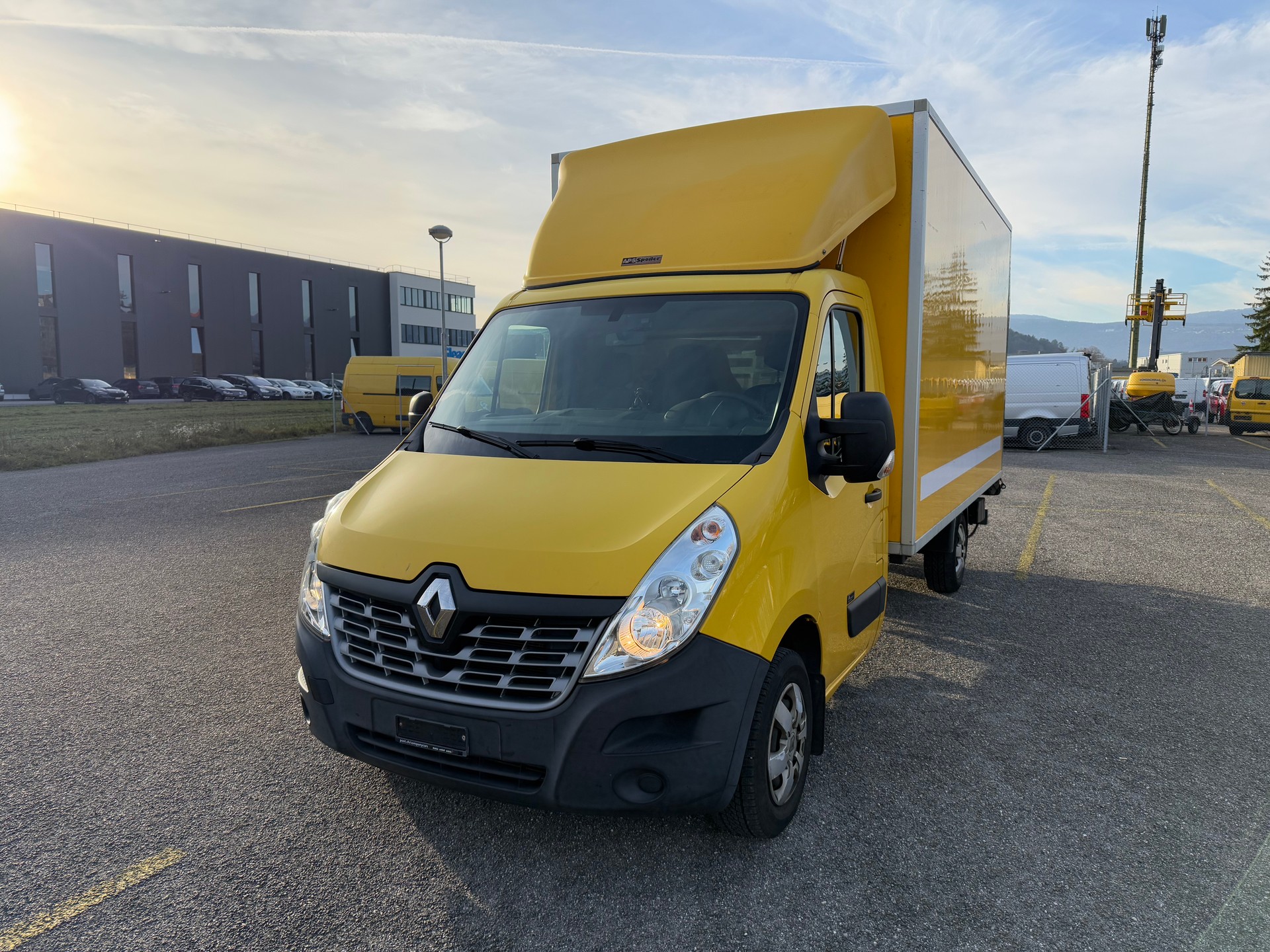 RENAULT Master T35 ENERGY 2.3dCi 145 L3 Hebebühne