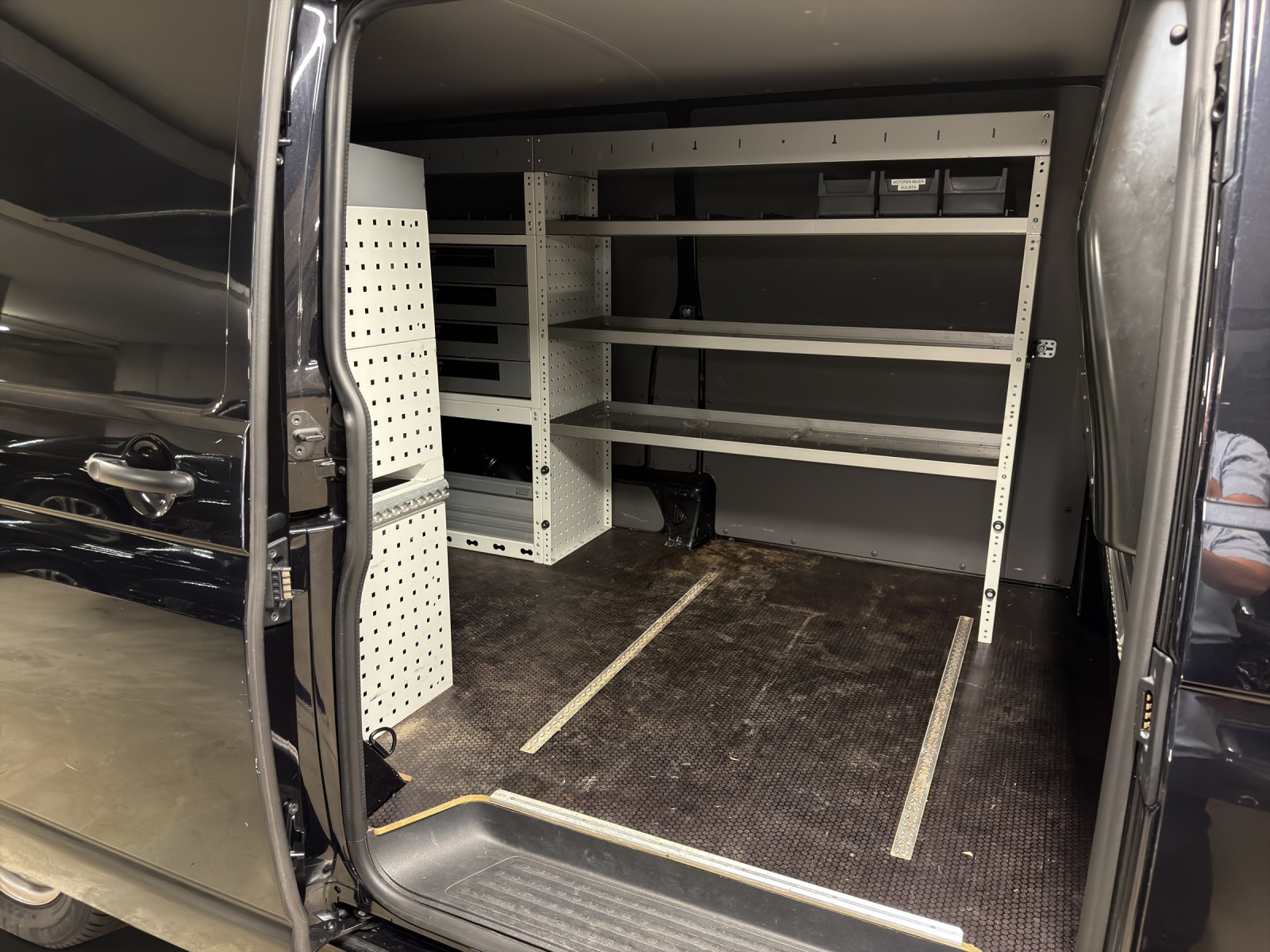VW T6.1 2.0 TDI Entry-image-11