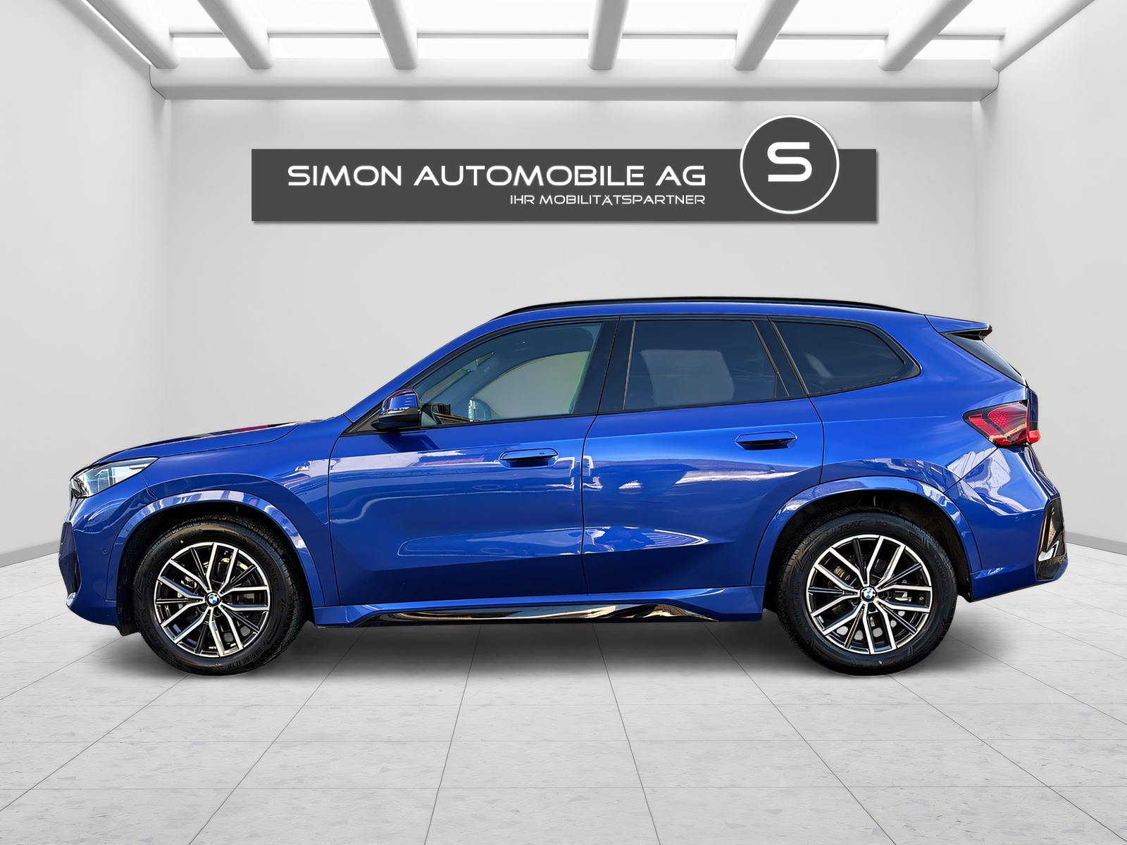 BMW X1 20d xDrive paddles-showroom-element-1