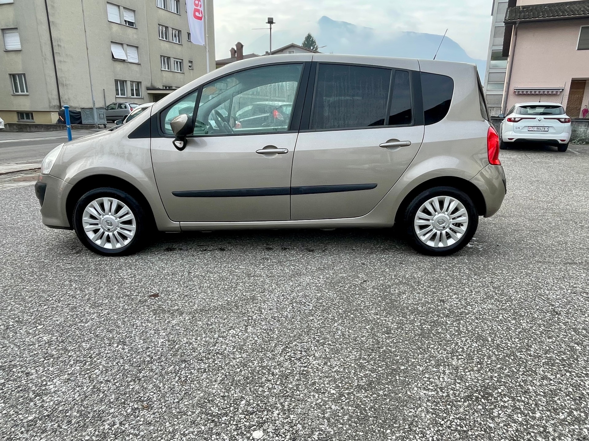 RENAULT Modus 1.5 dCi Expression Quickshift-image-5