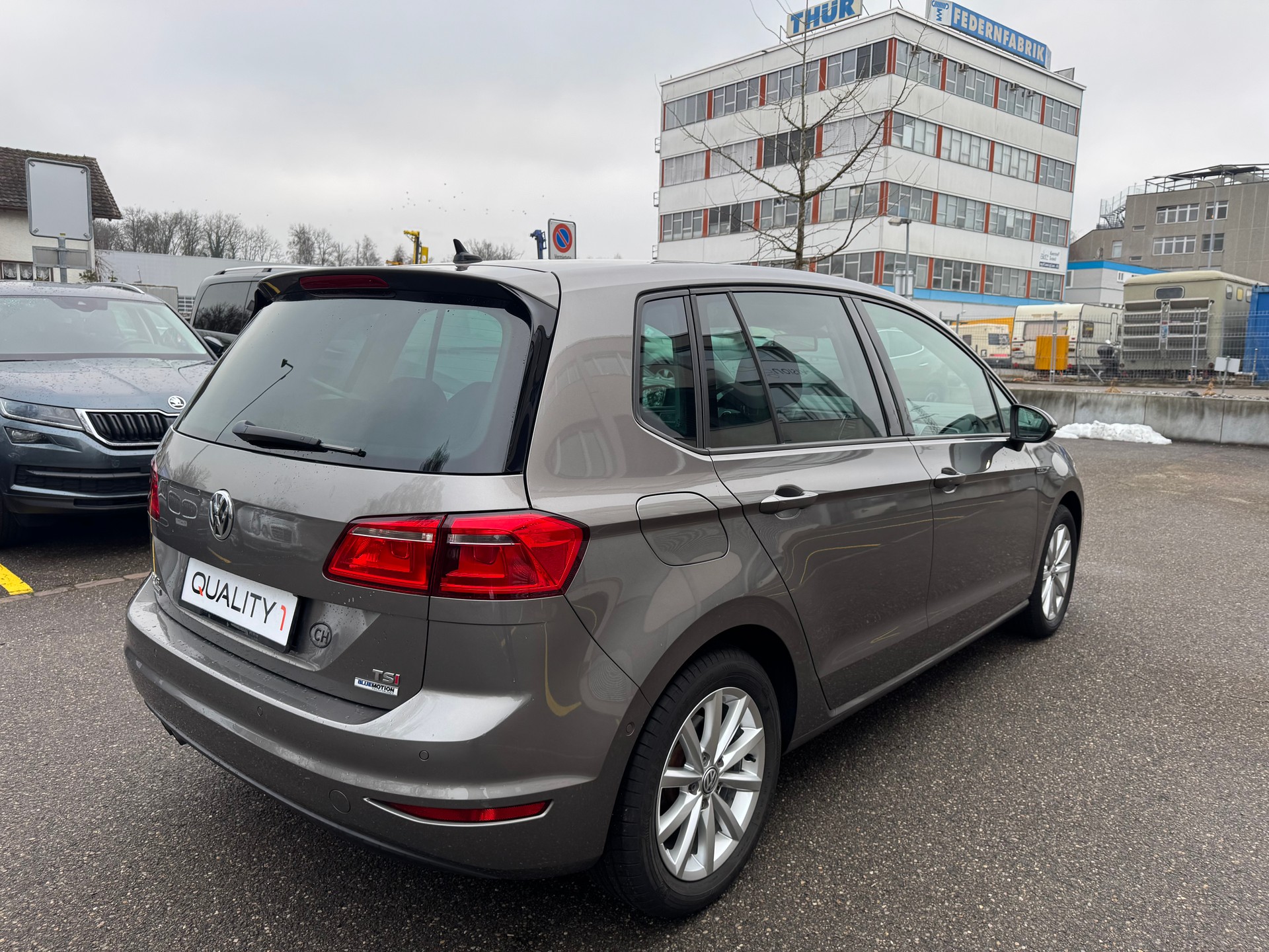 VW Golf Sportsvan 1.4 TSI Lounge DSG-image-3