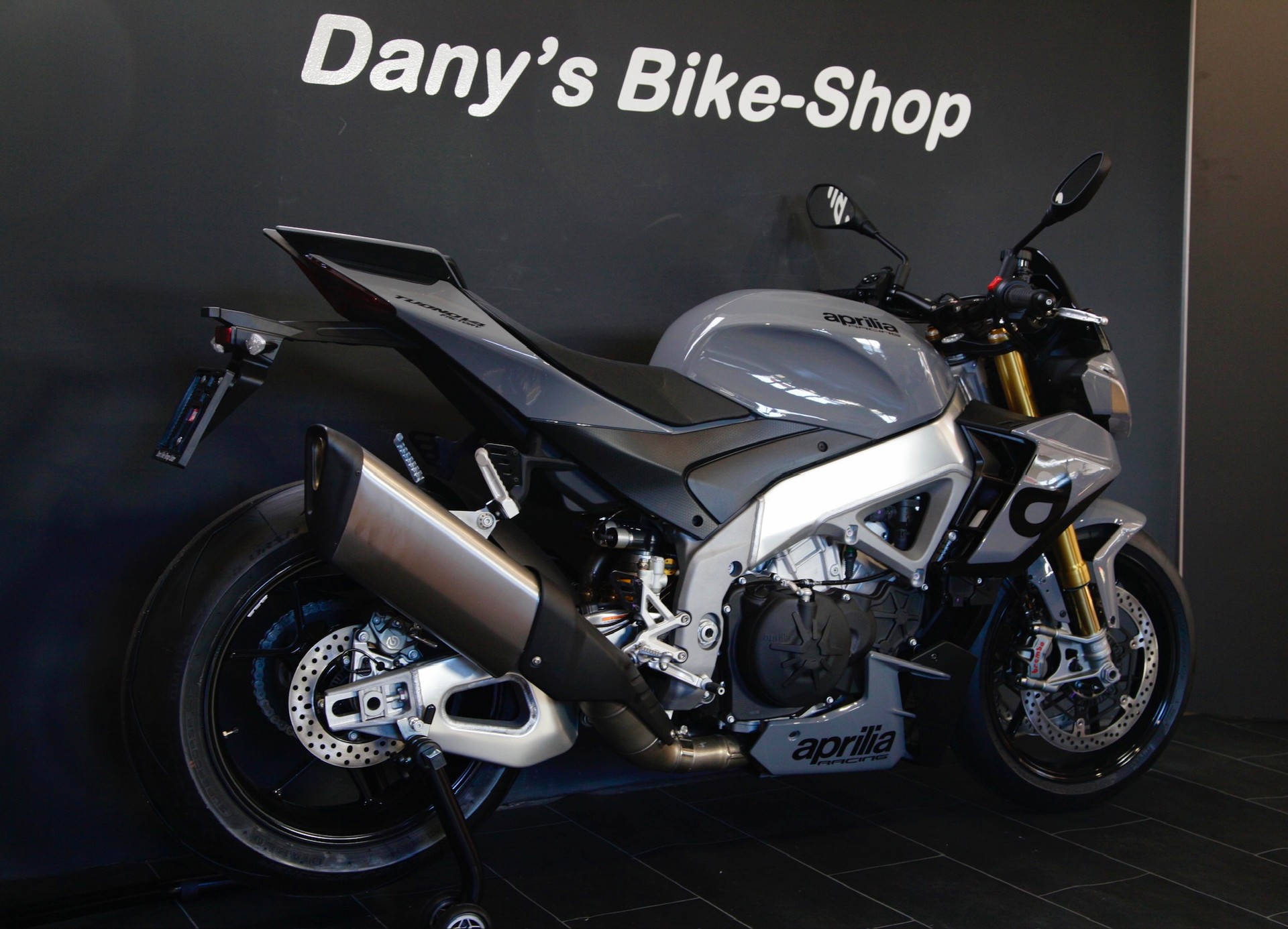 APRILIA Tuono V4 1100 Factory nardo grau-image-3