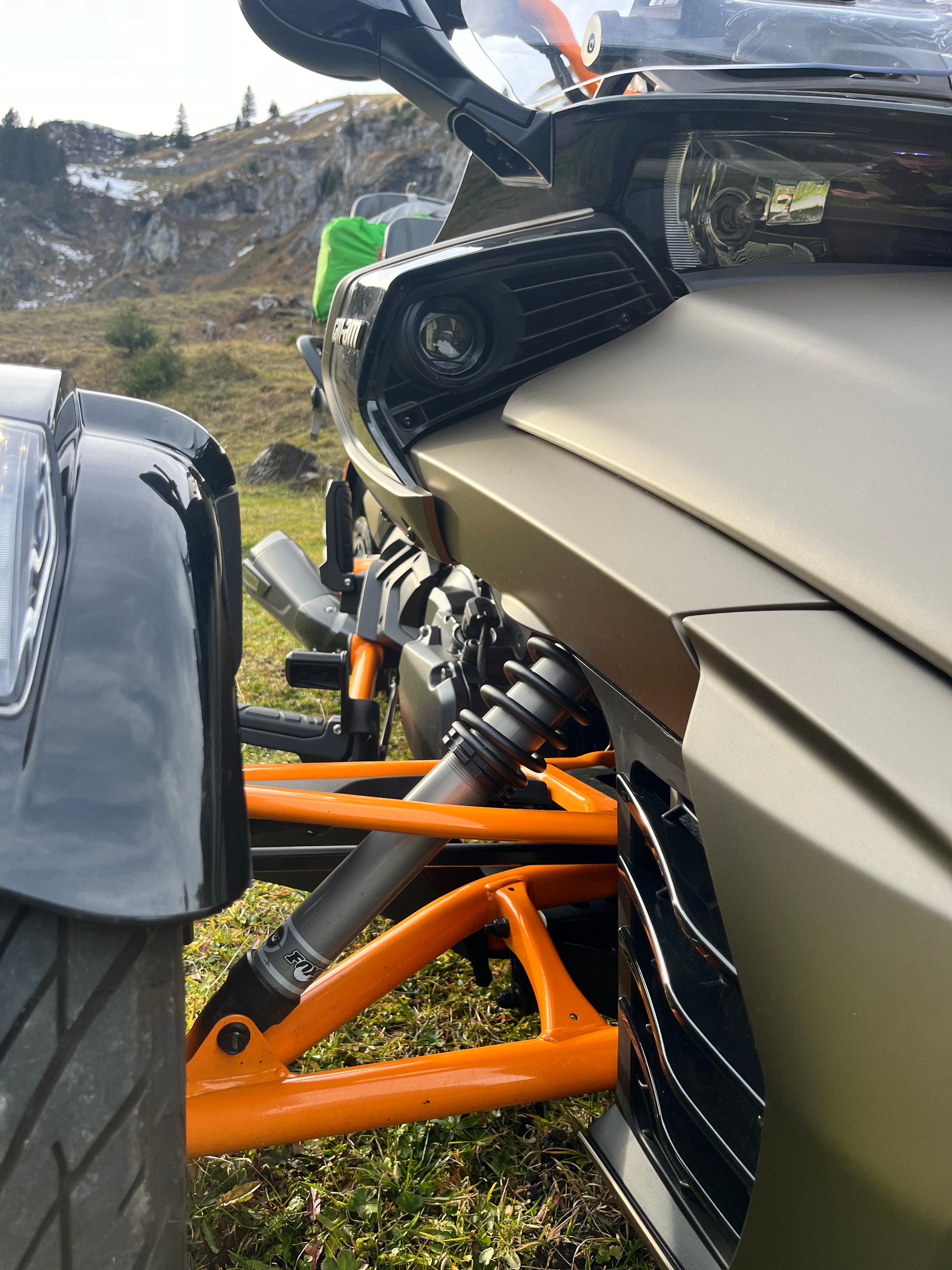 CAN-AM Spyder F3-S Special Series SE6-image-1