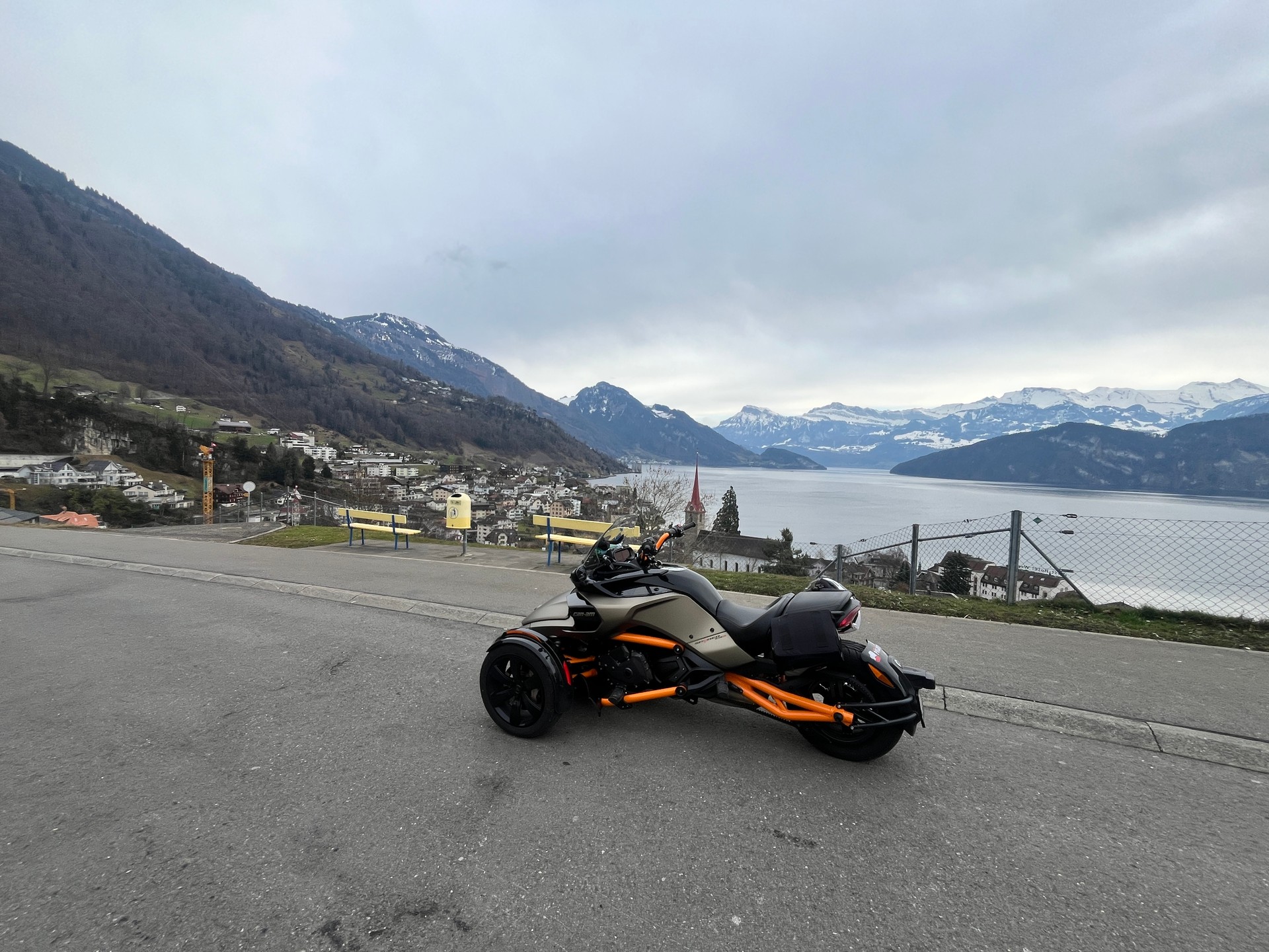 CAN-AM Spyder F3-S Special Series SE6-image-6