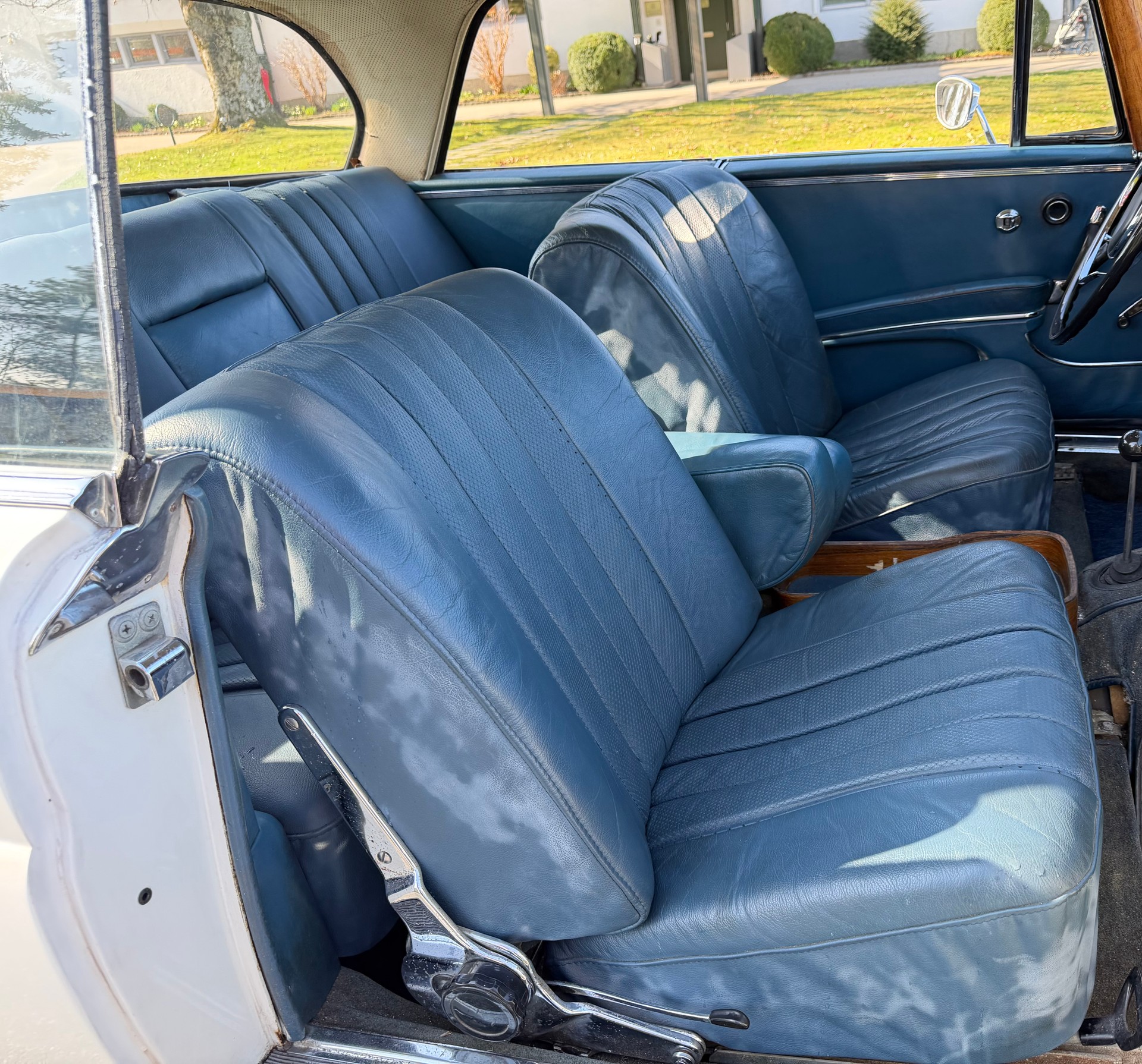 MERCEDES-BENZ 250 SE W111 Coupe - Handschalter-image-2