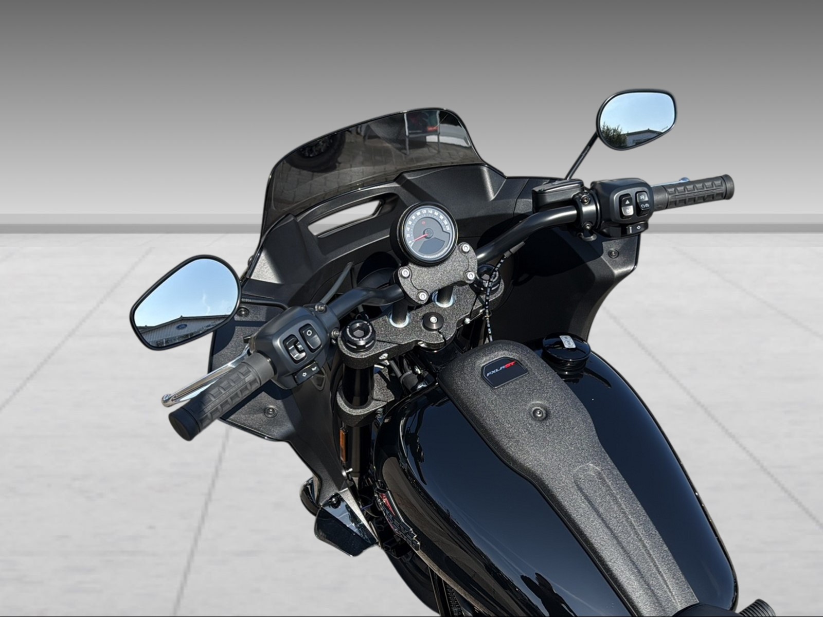 HARLEY-DAVIDSON FXLRST Low Rider ST 117-image-3