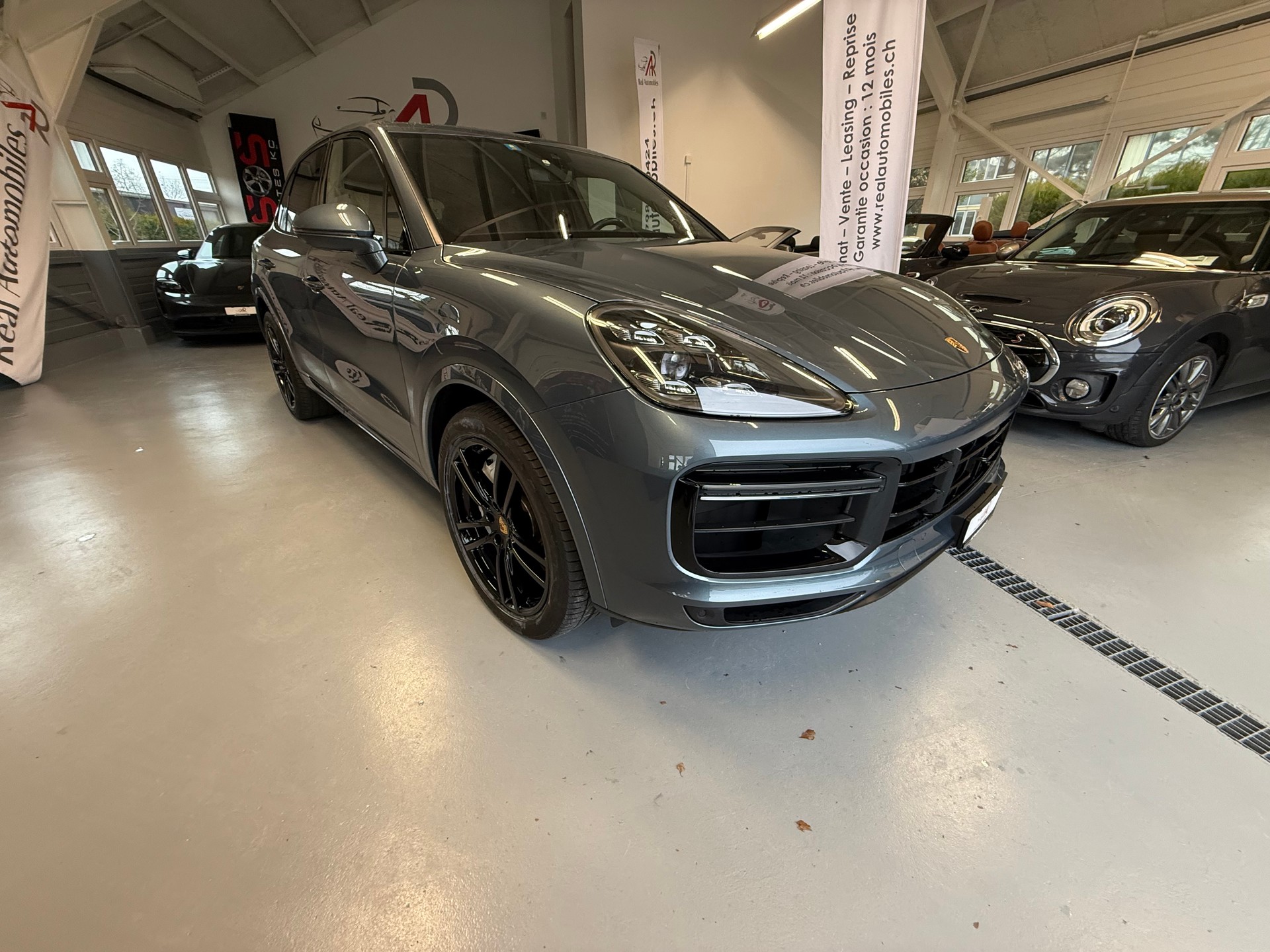 PORSCHE Cayenne Turbo CH🇨🇭-image-2