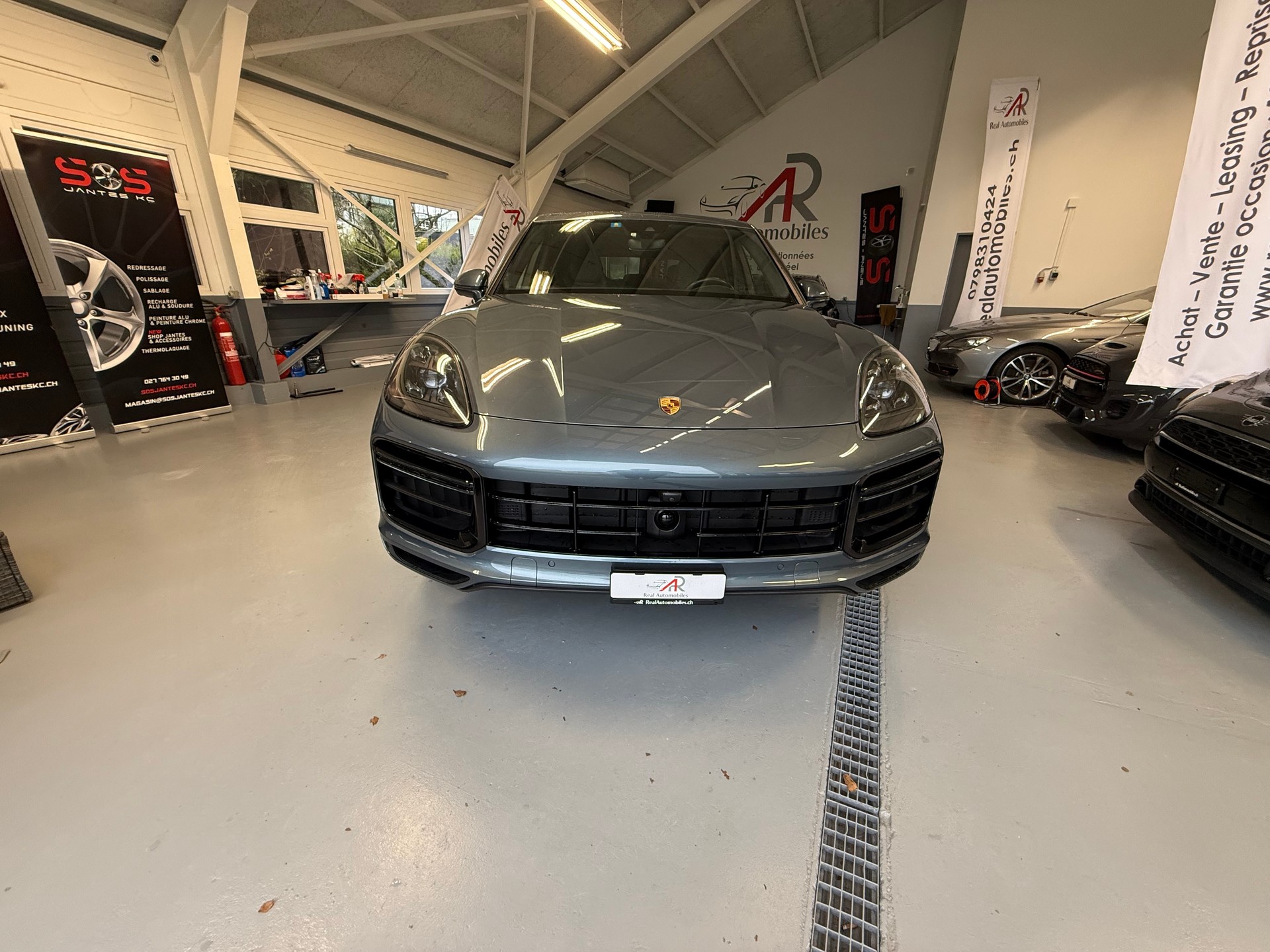 PORSCHE Cayenne Turbo CH🇨🇭-image-1