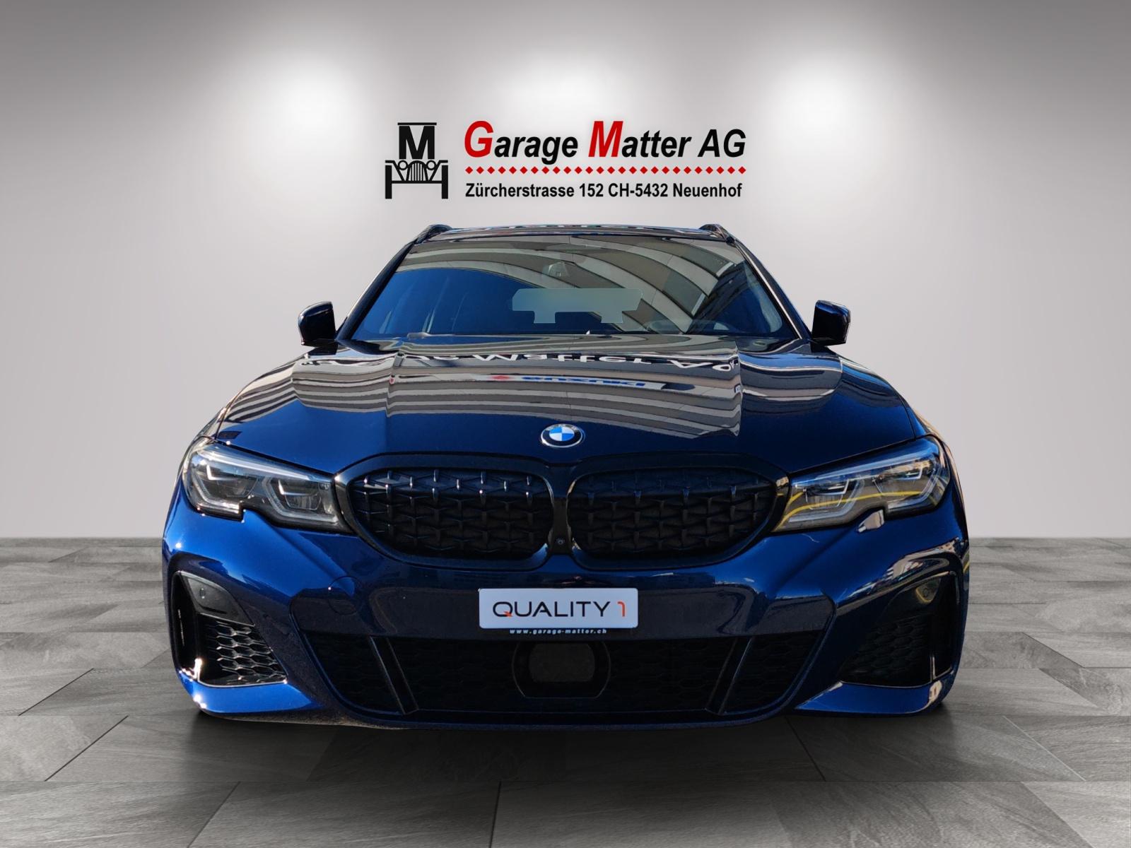 BMW M340i xDrive Touring-showroom-element-2