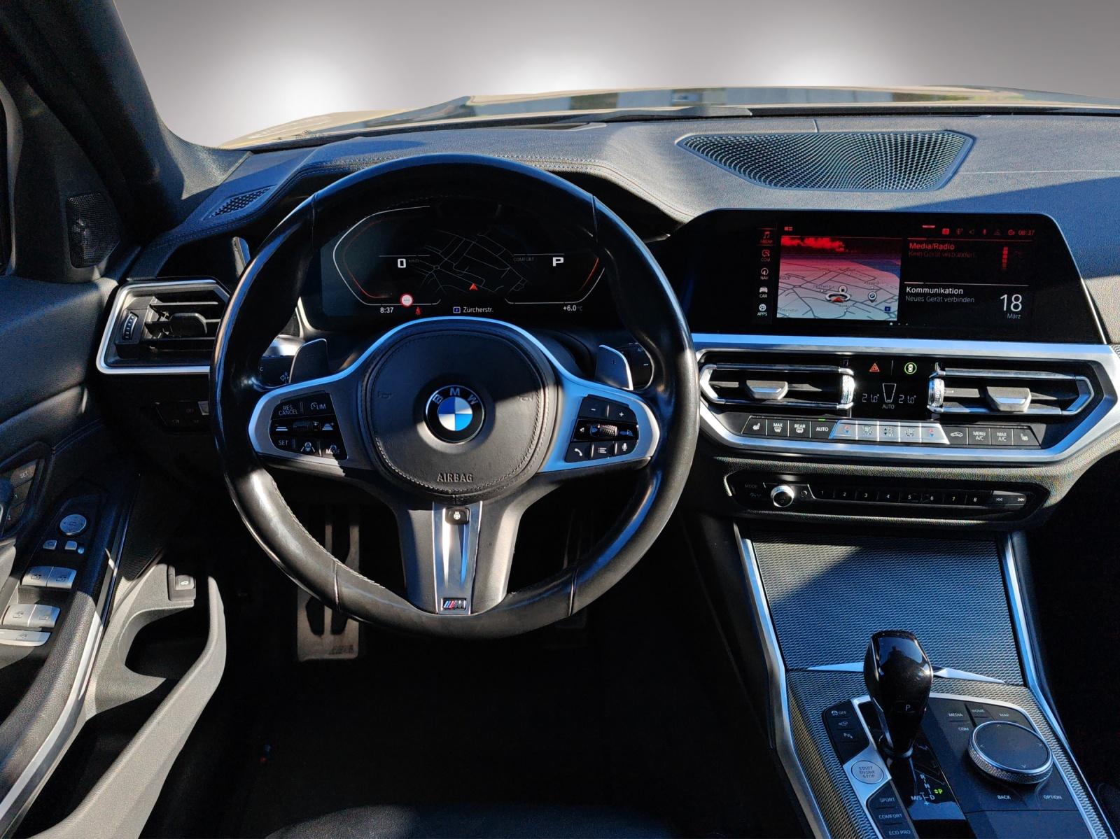 BMW M340i xDrive Touring-image-10