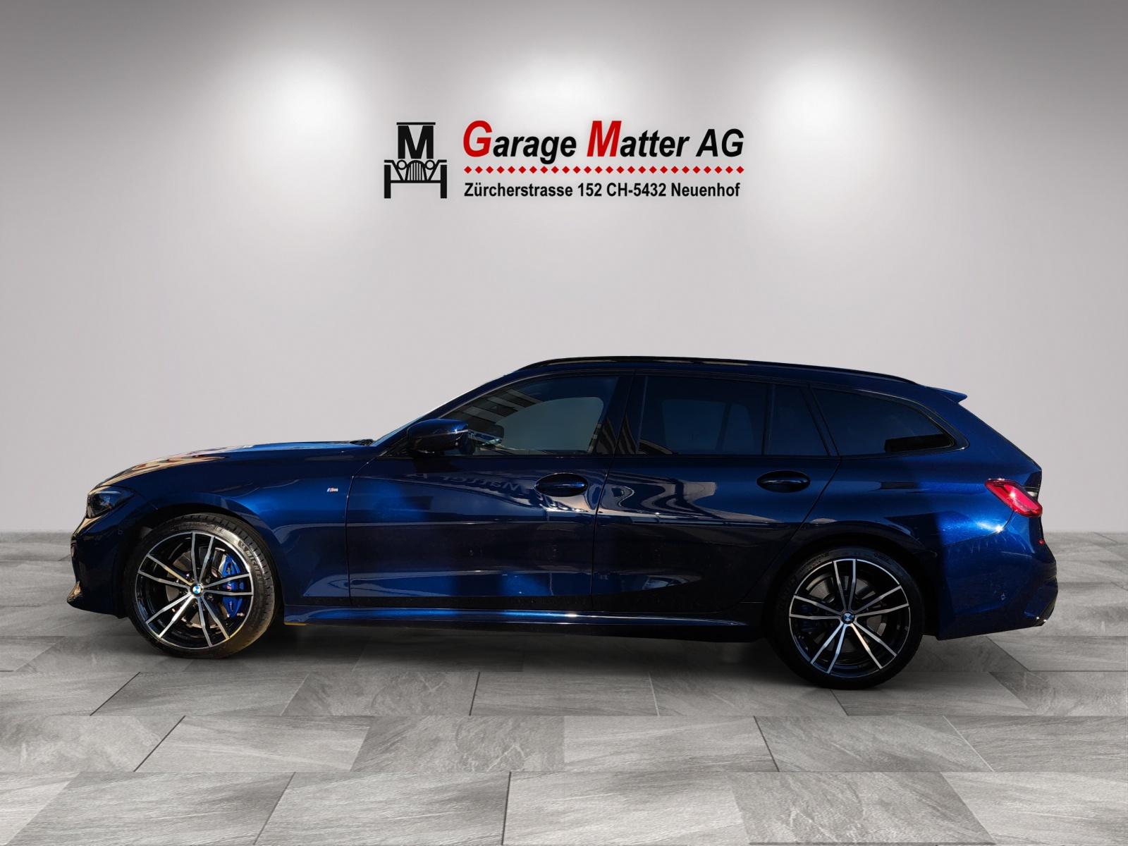 BMW M340i xDrive Touring-showroom-element-3