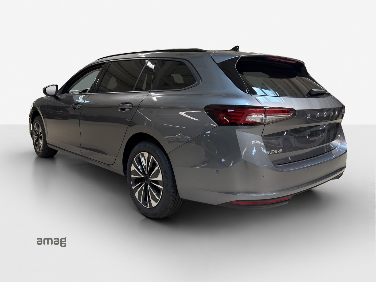 SKODA Superb Combi 1.5 TSI PHEV Selection DSG-showroom-element-2