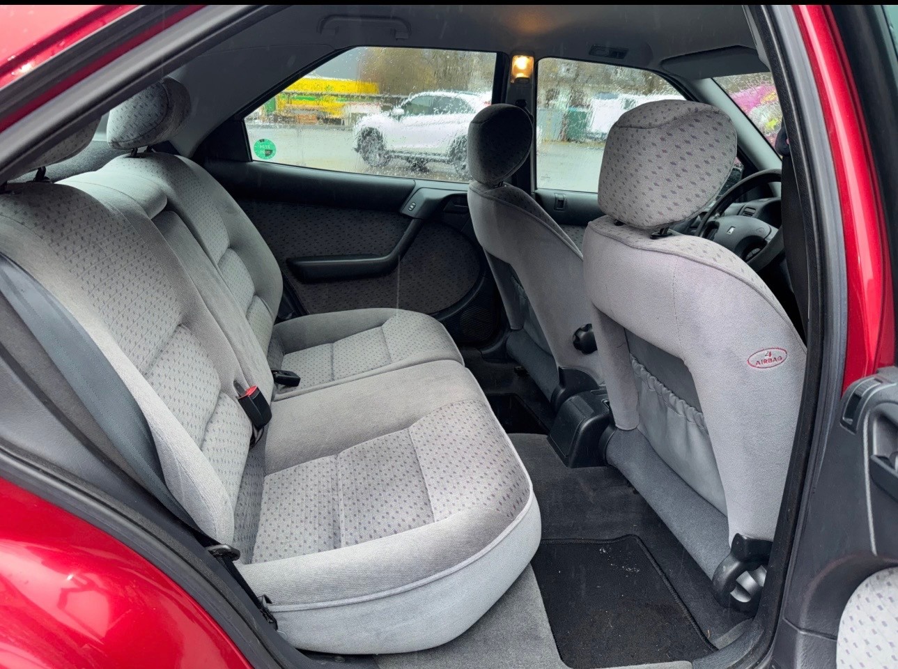 CITROEN Xantia Berline 2.0i 16V SX-image-9