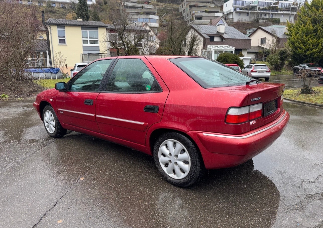 CITROEN Xantia Berline 2.0i 16V SX-image-1