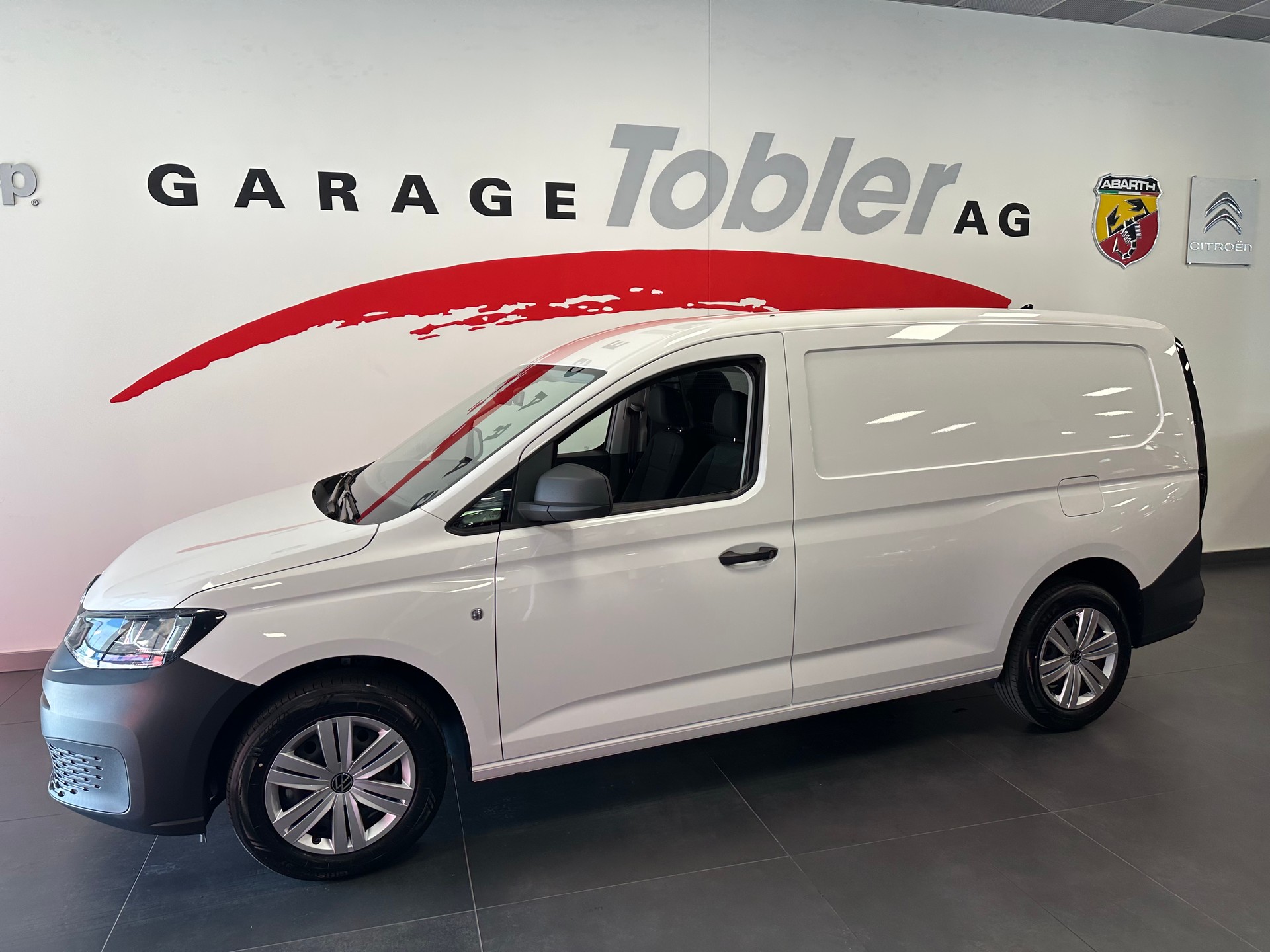 VW Caddy Cargo 2.0TDI Maxi-image-4