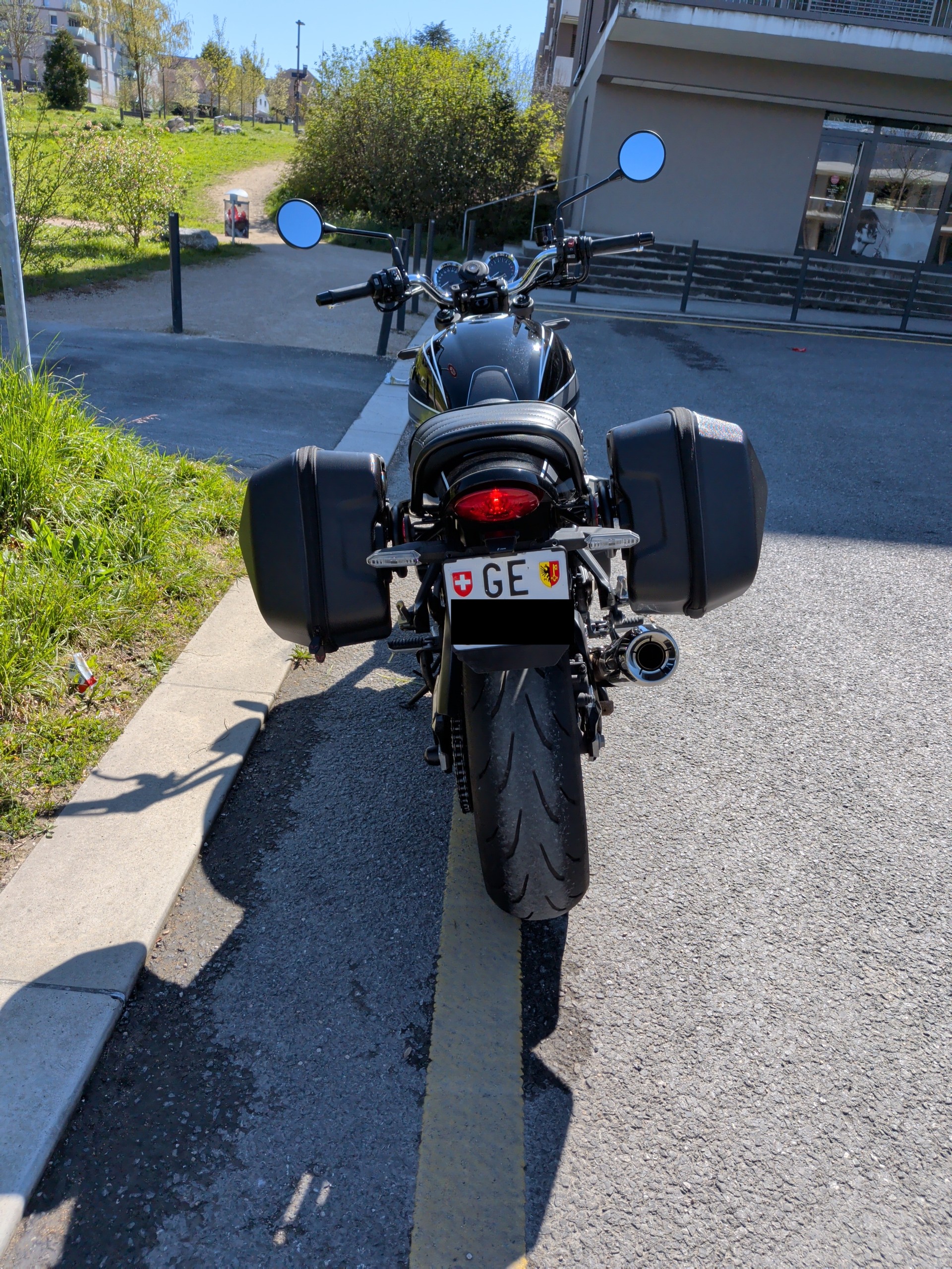 KAWASAKI Z 900 RS-image-11