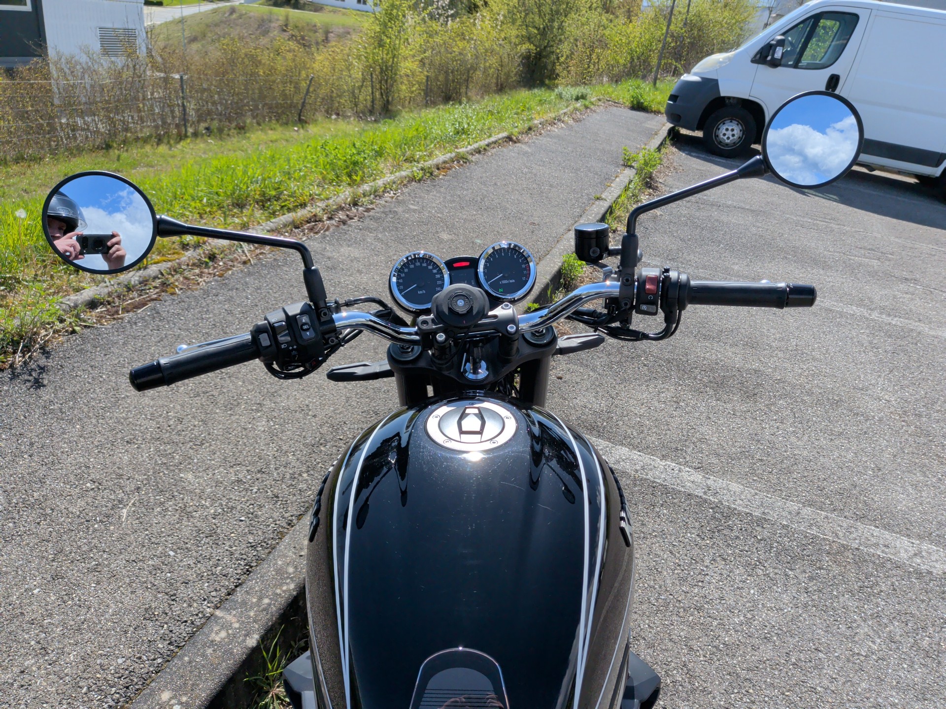 KAWASAKI Z 900 RS-image-9