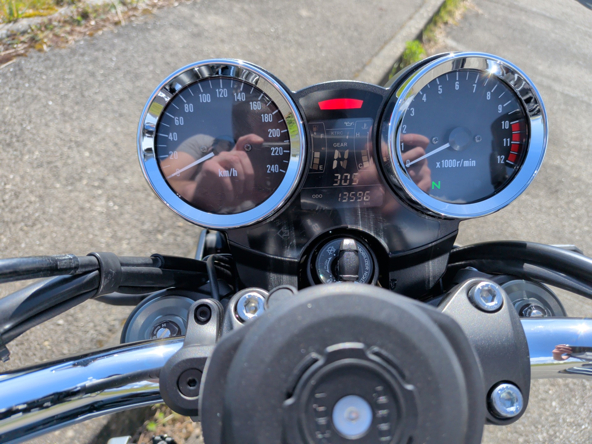 KAWASAKI Z 900 RS-image-8