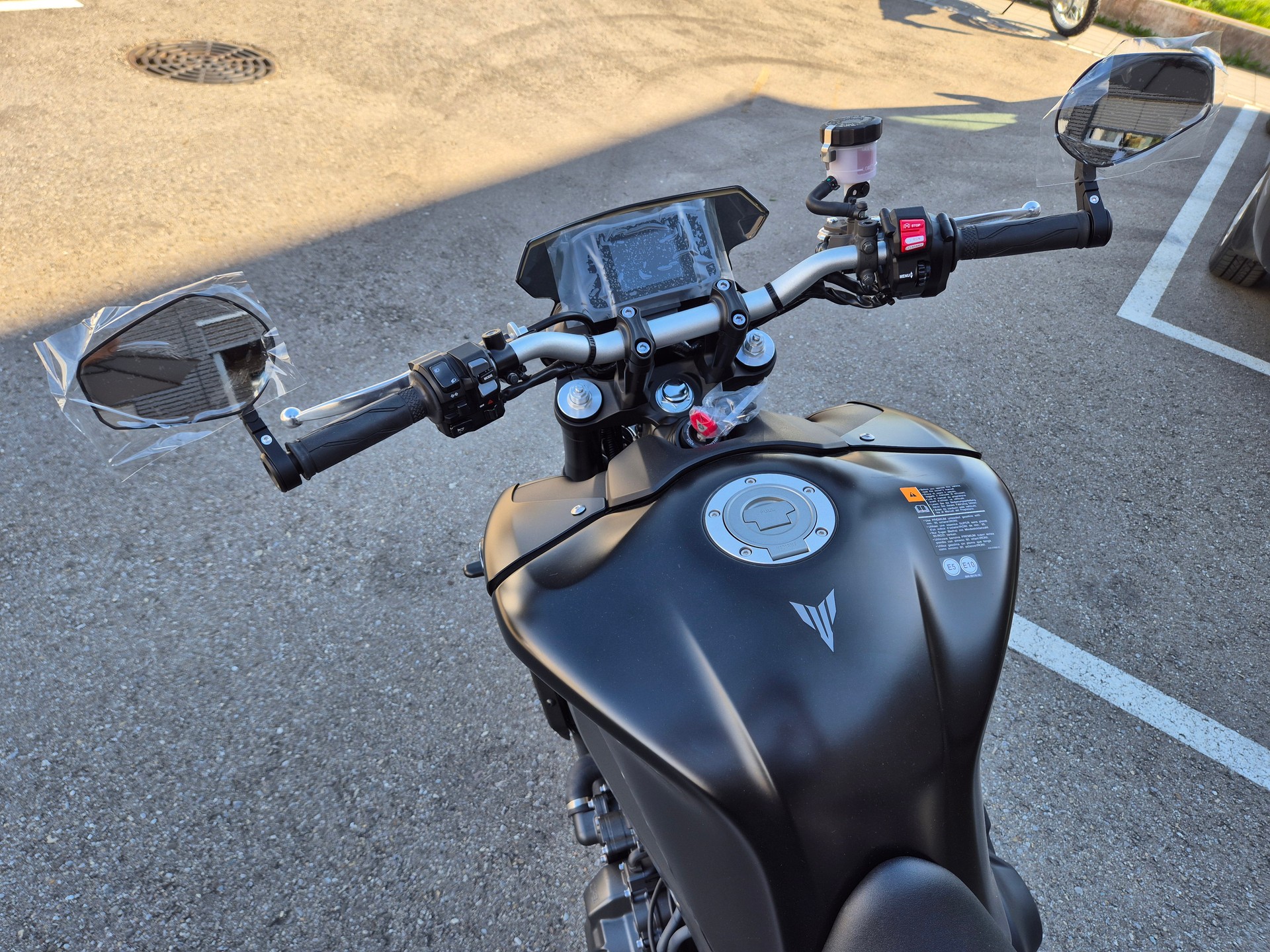 YAMAHA MT-09-image-2