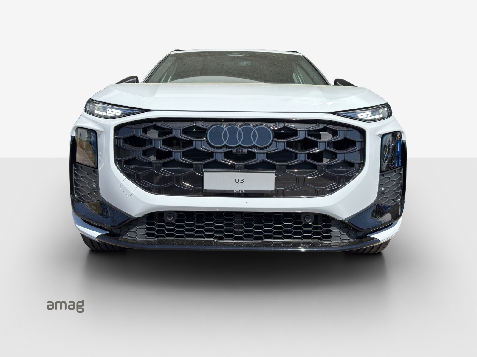 AUDI Q3 SUV 110 kW TFSI S tronic-image-9