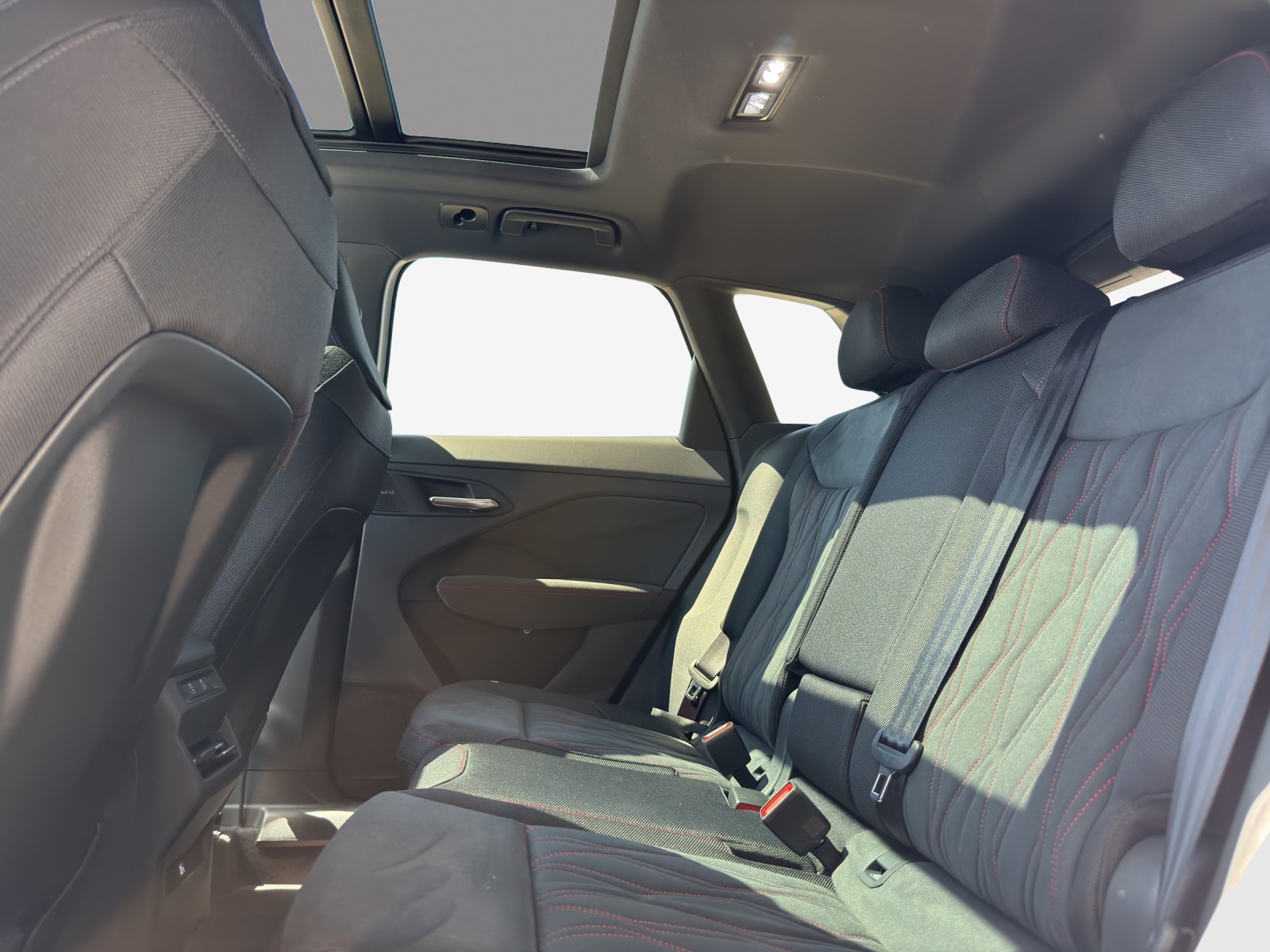 AUDI Q3 SUV 110 kW TFSI S tronic-image-14