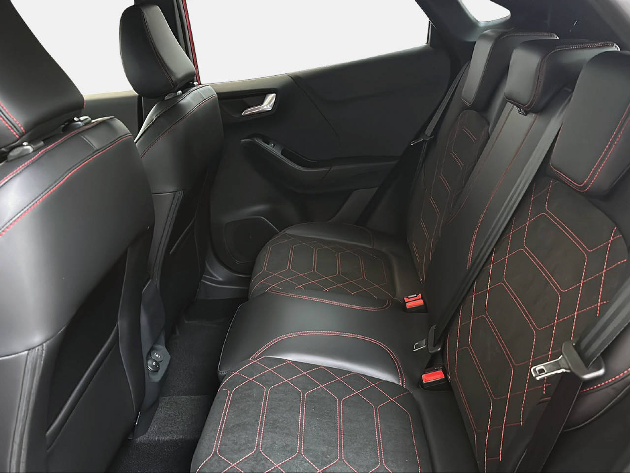 FORD Puma 1.0 EcoB Hybrid 155 ST-Line X-image-10