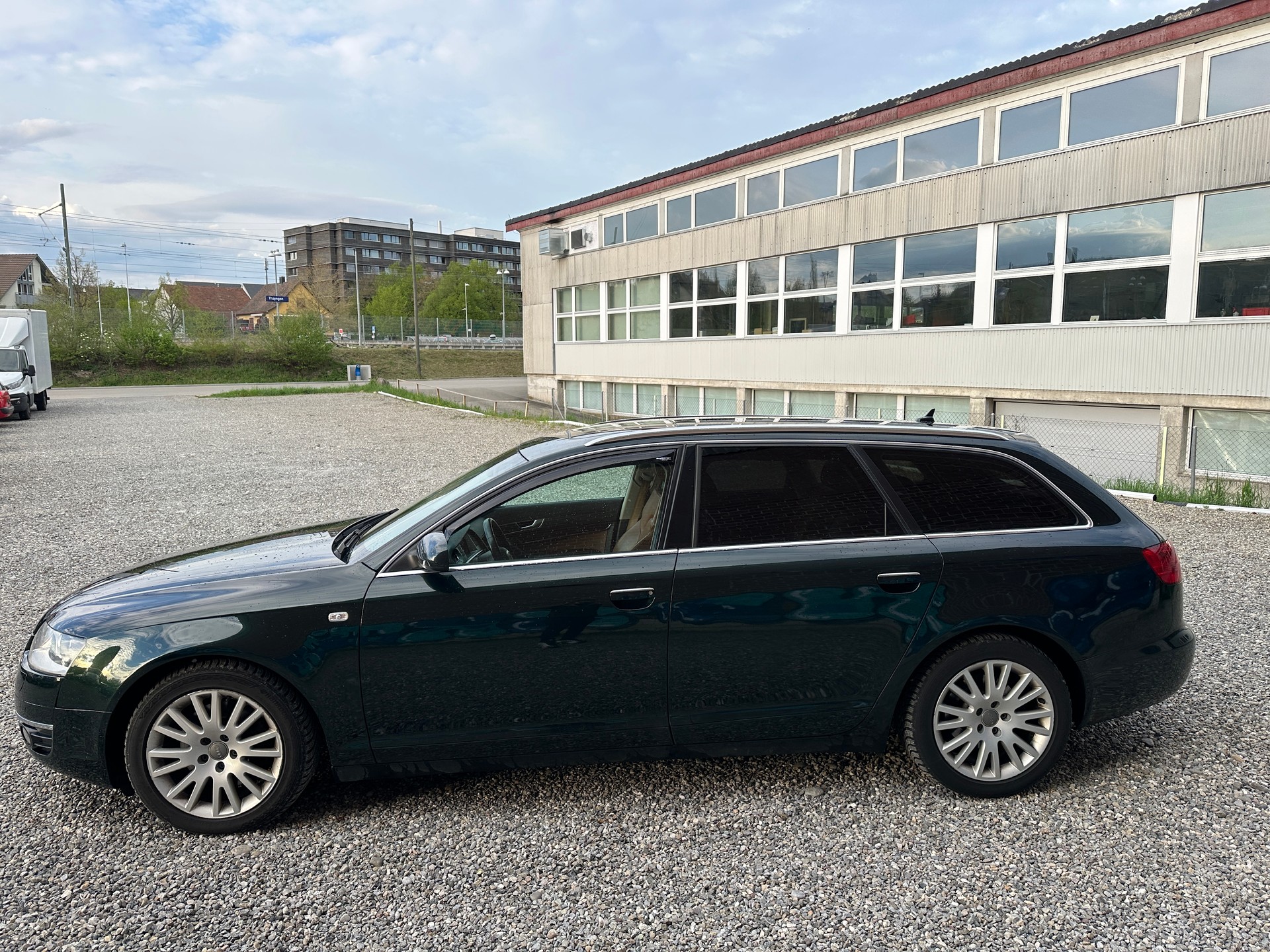 AUDI A6 Avant 3.0 V6 TDI quattro-image-3