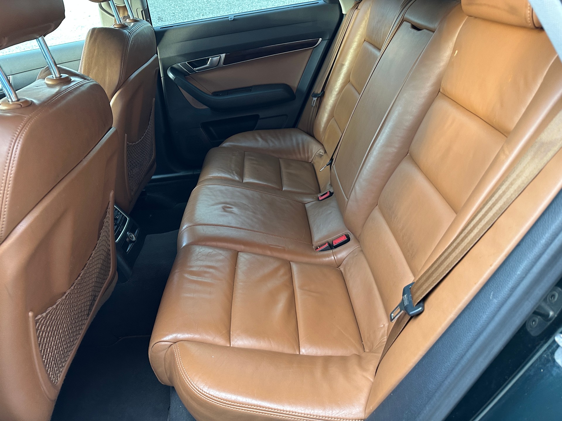 AUDI A6 Avant 3.0 V6 TDI quattro-image-10