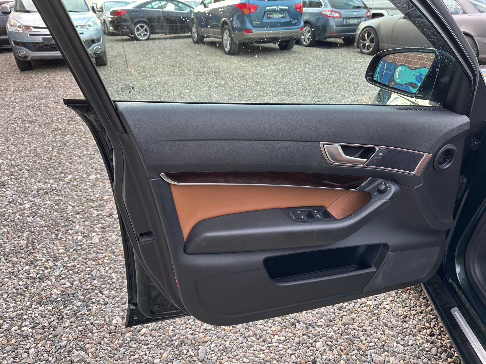 AUDI A6 Avant 3.0 V6 TDI quattro-image-12