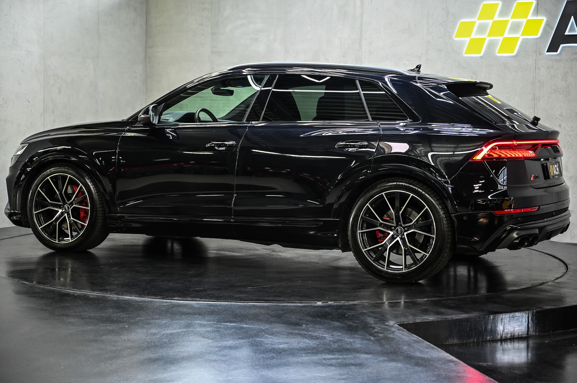 AUDI SQ8 4.0 V8 TDI quattro-image-5