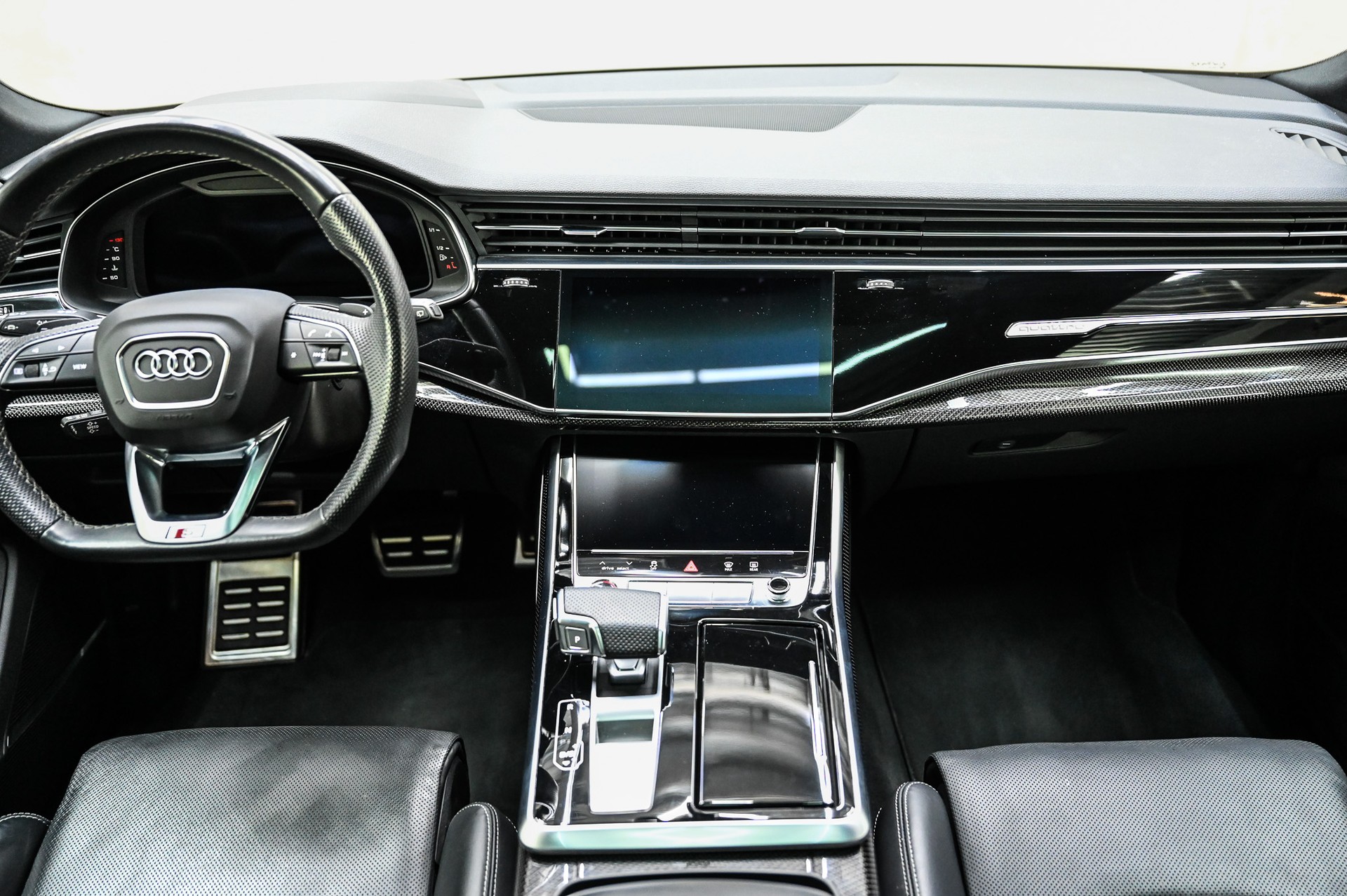 AUDI SQ8 4.0 V8 TDI quattro-image-16