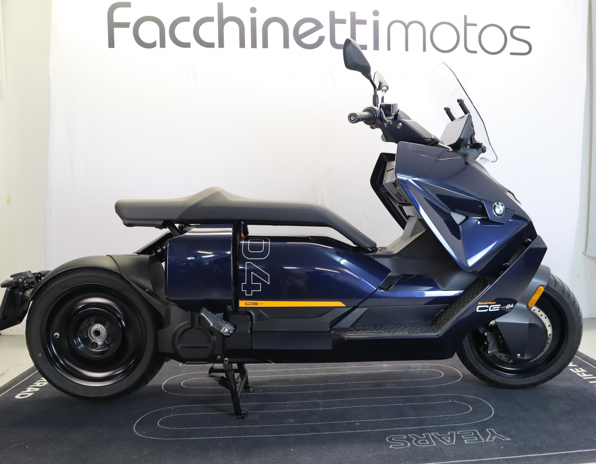 BMW CE 04 Avantgarde-image-0